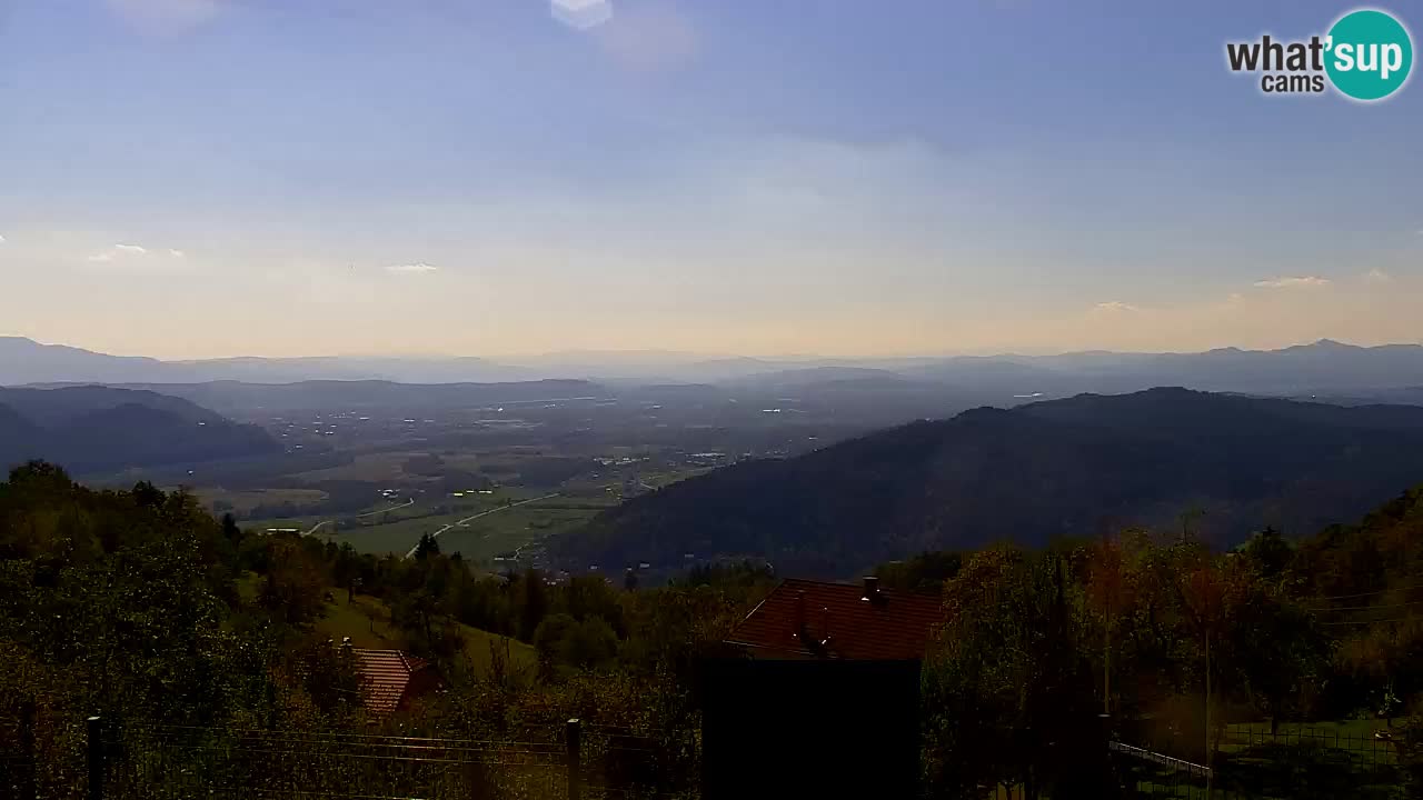 Web kamera Dol pri Ljubljani – Panoramski pogled s Vrha pri Dolskem
