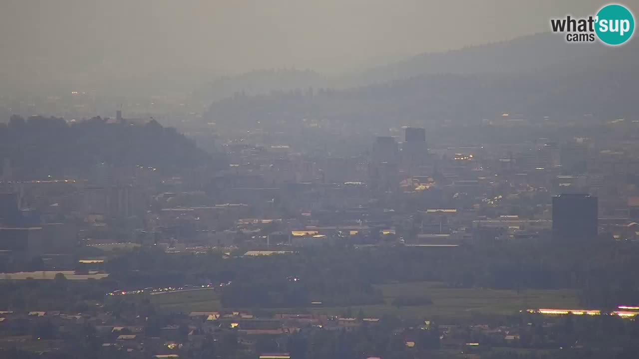 Spletna kamera Dol pri Ljubljani – Panorama z Vrha pri Dolskem