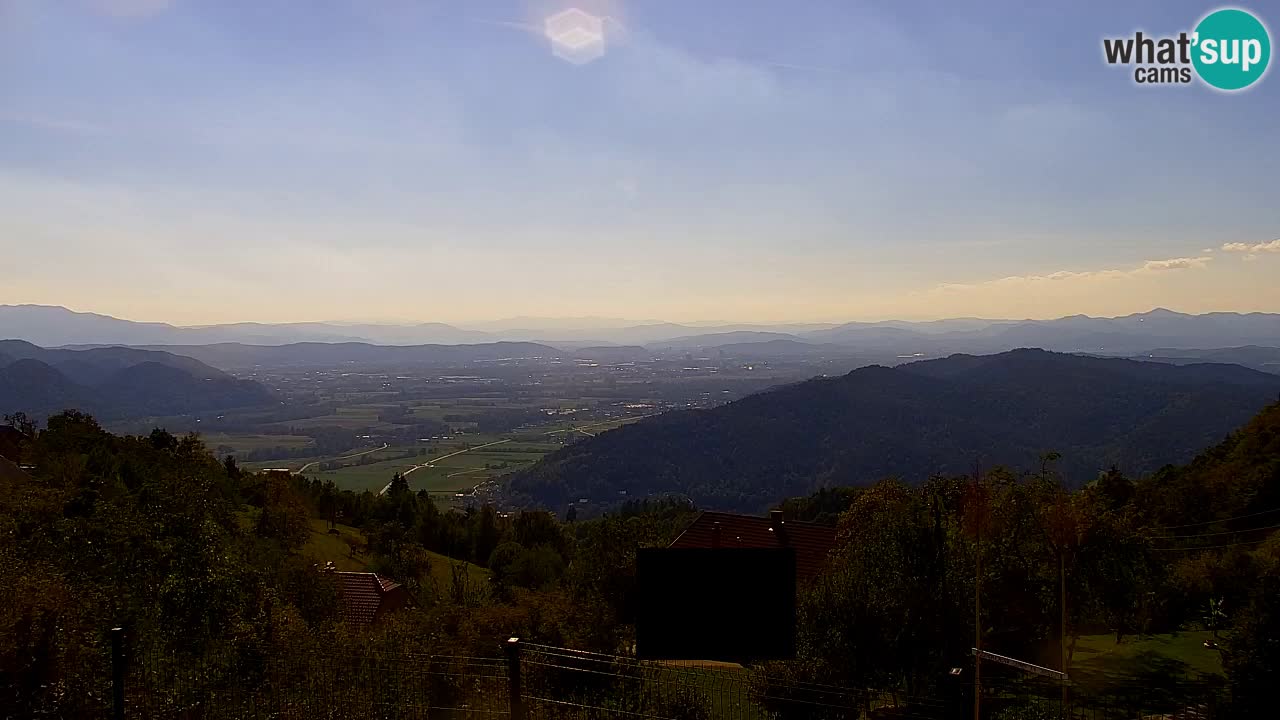 Web kamera Dol pri Ljubljani – Panoramski pogled s Vrha pri Dolskem
