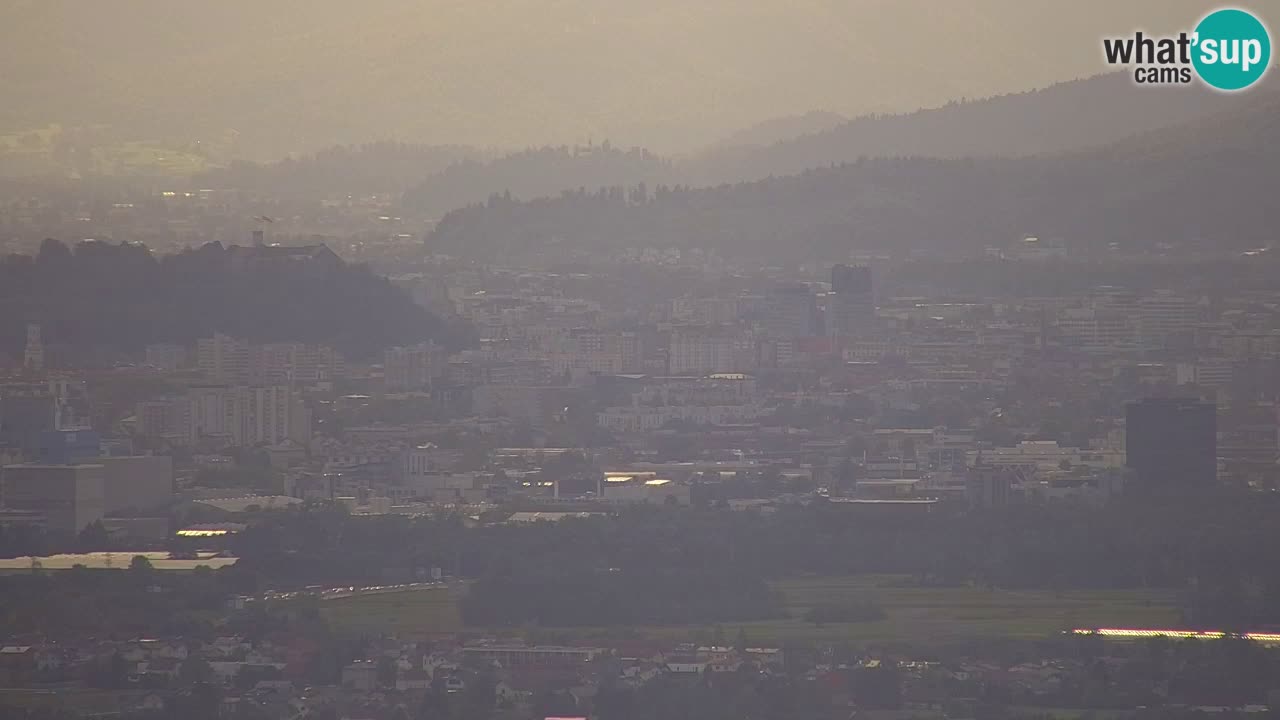 Web kamera Dol pri Ljubljani – Panoramski pogled s Vrha pri Dolskem