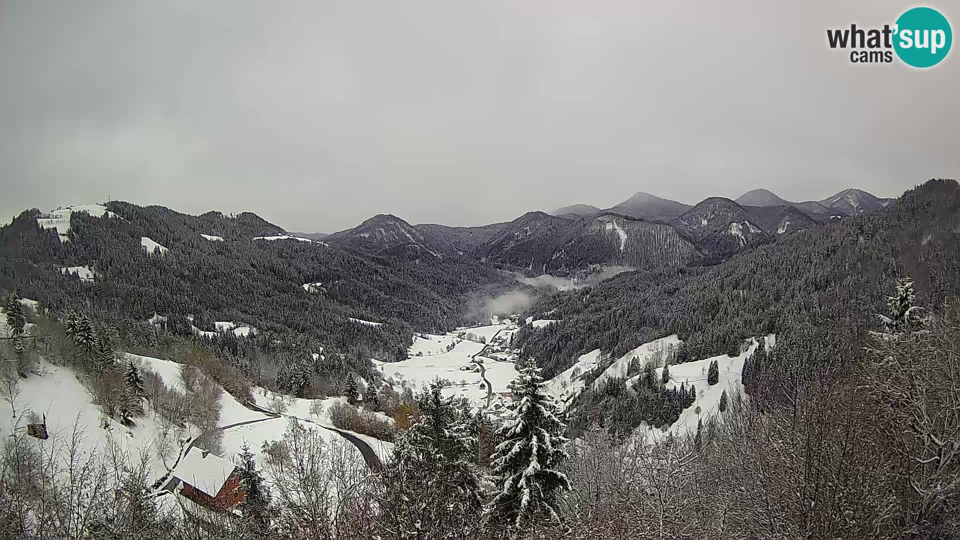 Spletna kamera Dražgoše – Brunarica Dražgoše