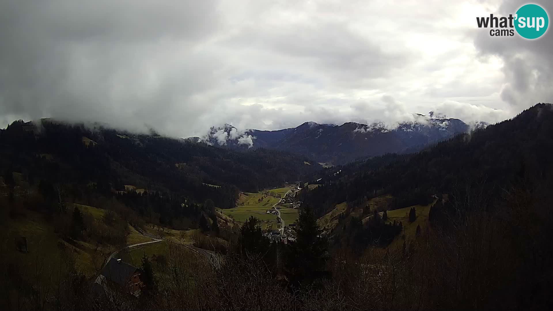 Spletna kamera Dražgoše – Brunarica Dražgoše