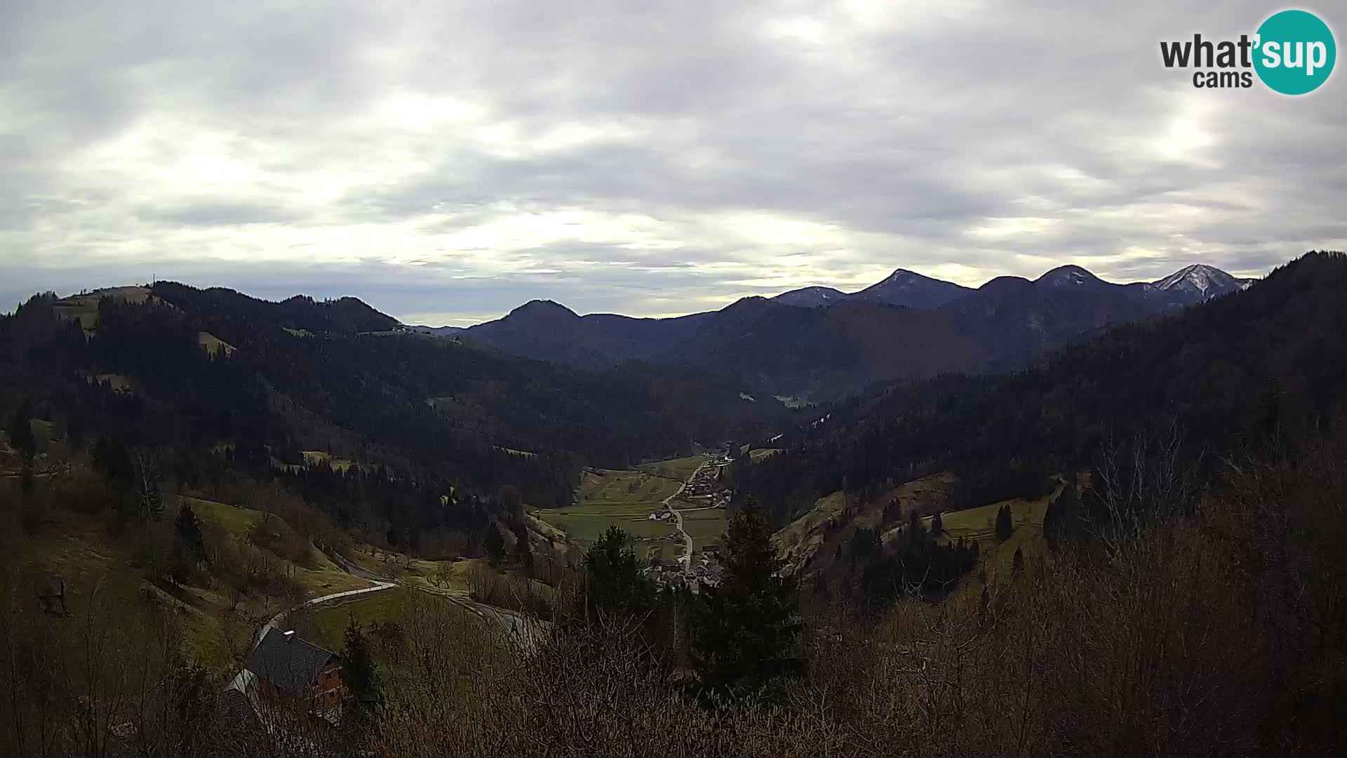 Spletna kamera Dražgoše – Brunarica Dražgoše