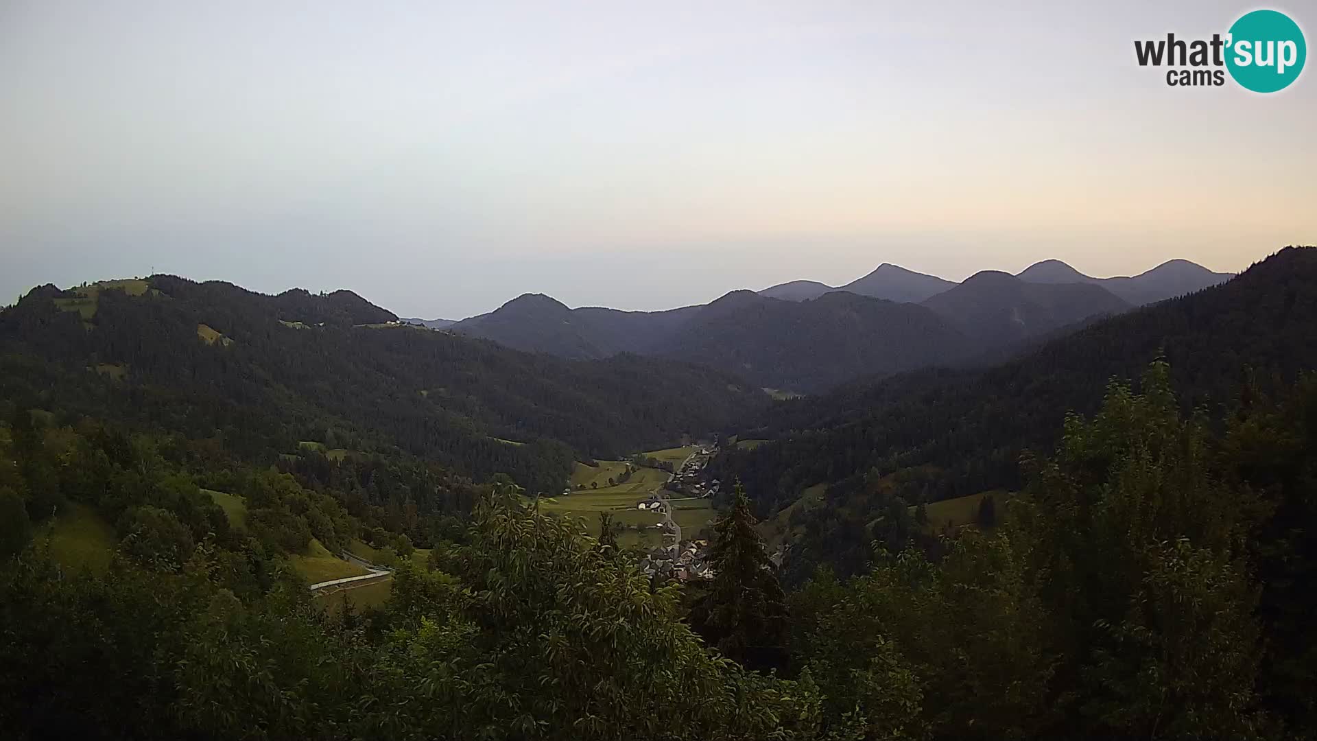 Spletna kamera Dražgoše – Brunarica Dražgoše