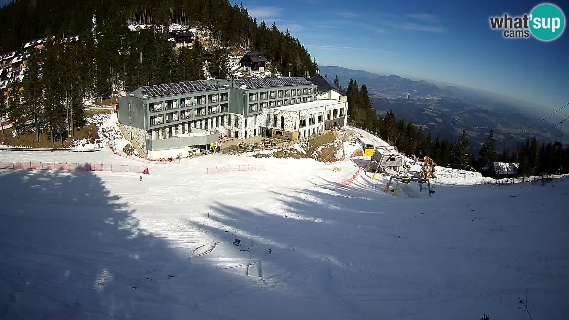 Spletna kamera Smučarski center Golte – Hotel Montis