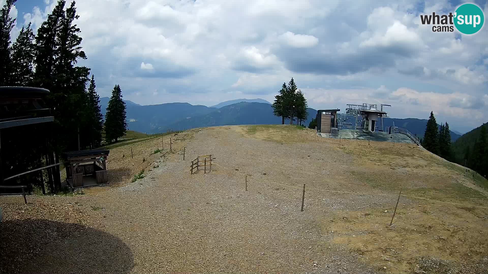 Spletna kamera Smučarski center Golte – Hotel Montis