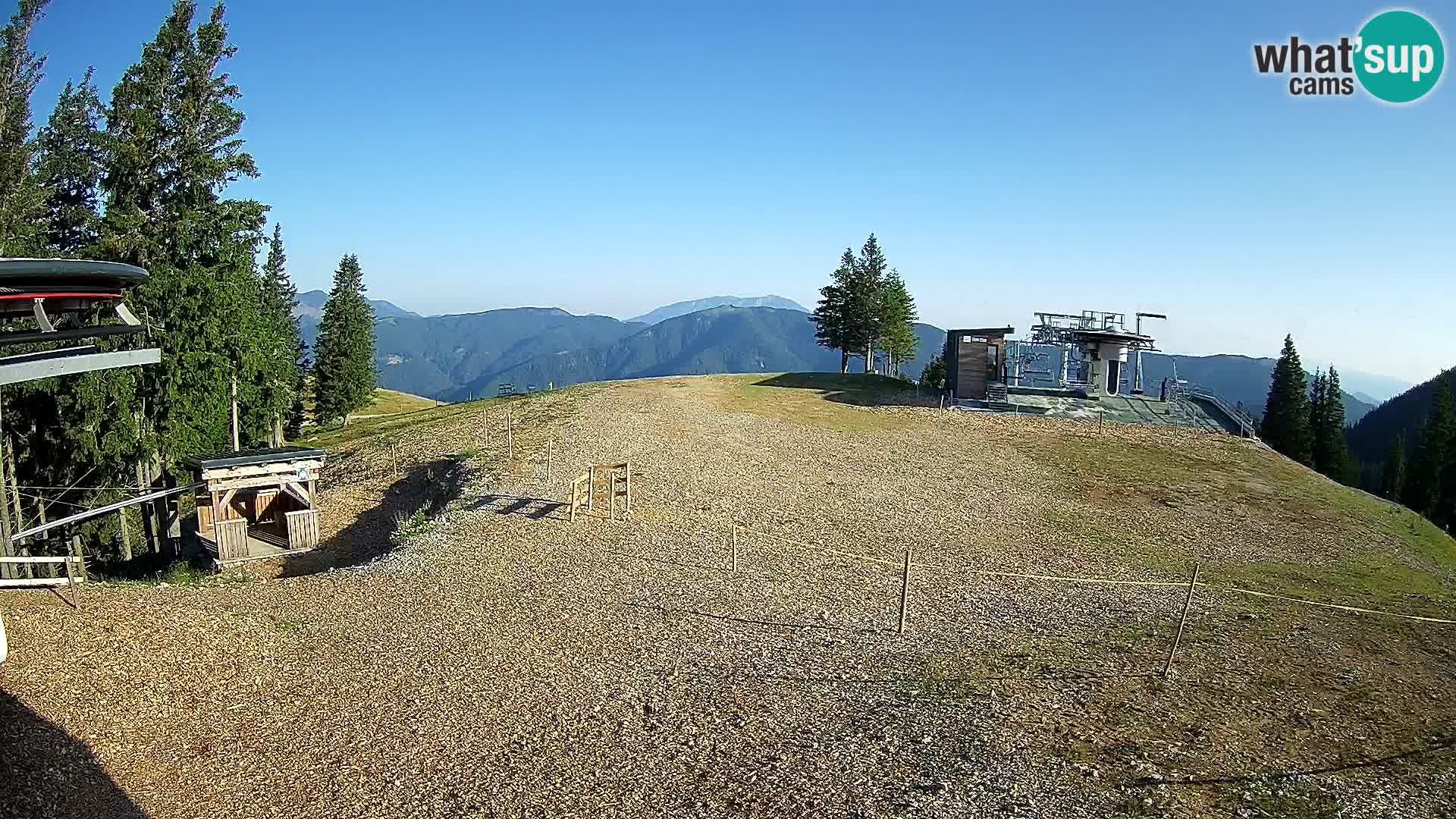 Spletna kamera Smučarski center Golte – Hotel Montis