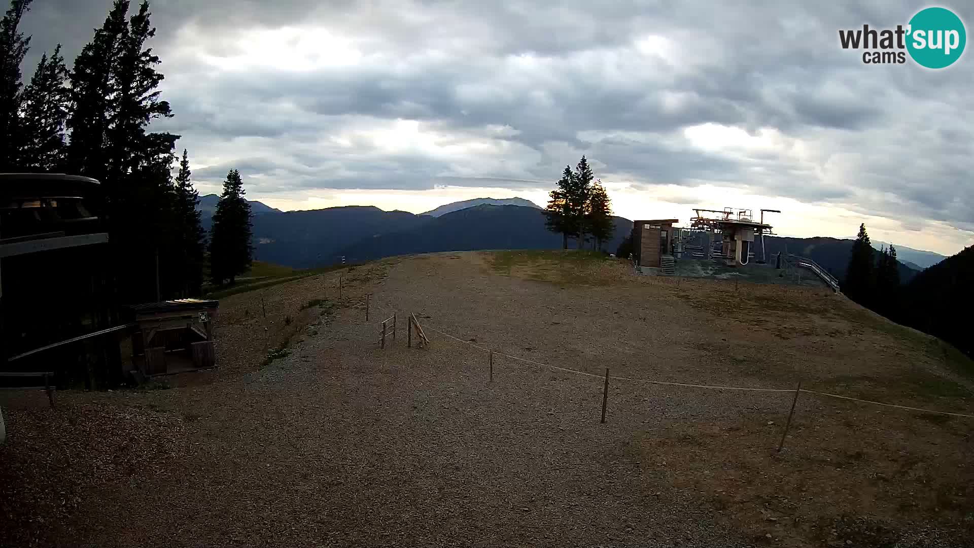 Spletna kamera Smučarski center Golte – Hotel Montis