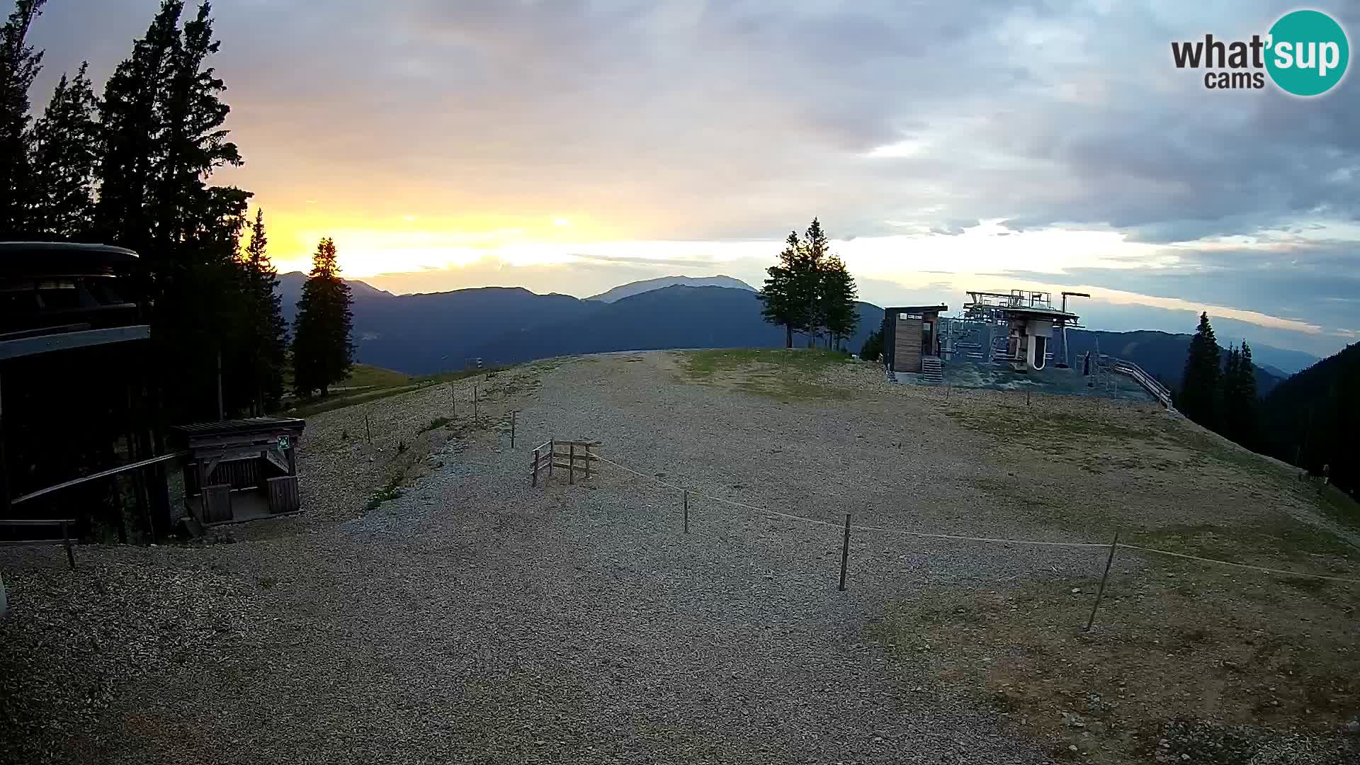 Spletna kamera Smučarski center Golte – Hotel Montis