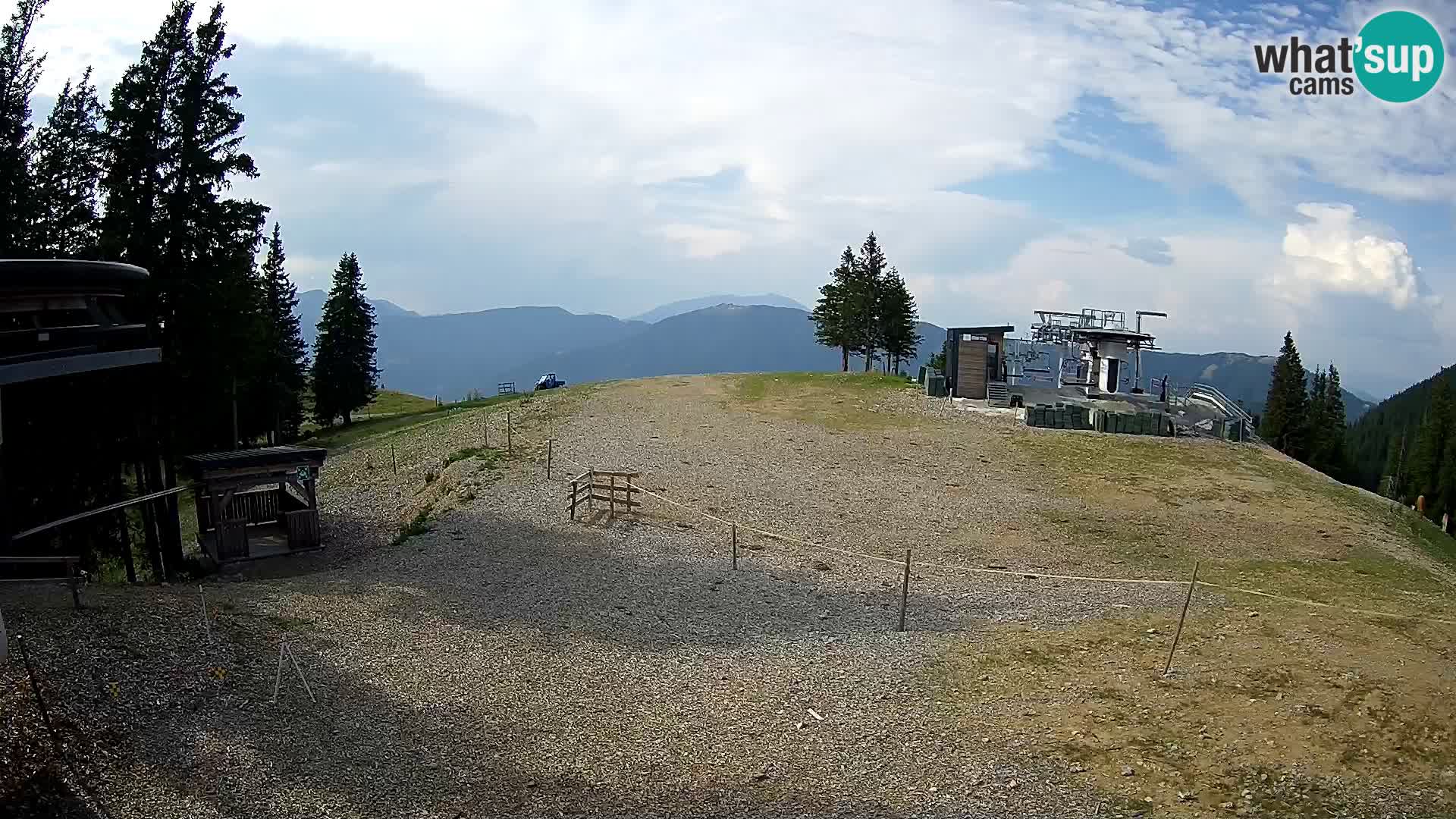 Spletna kamera Smučarski center Golte – Hotel Montis