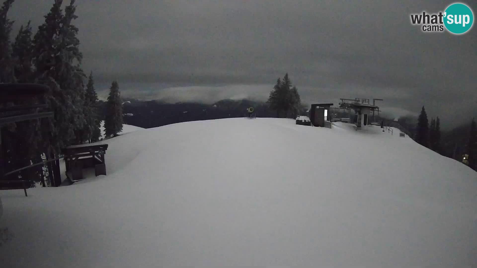 Spletna kamera Smučarski center Golte – Hotel Montis