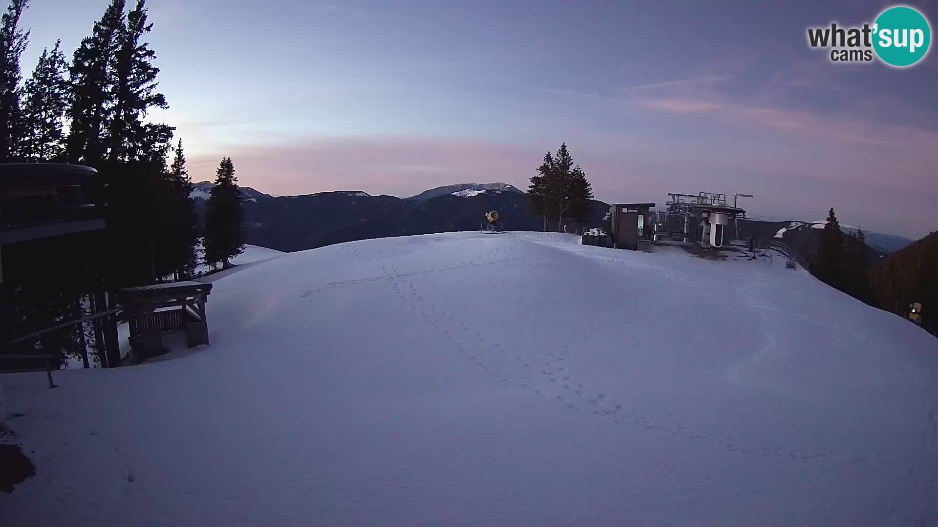 Spletna kamera Smučarski center Golte – Hotel Montis