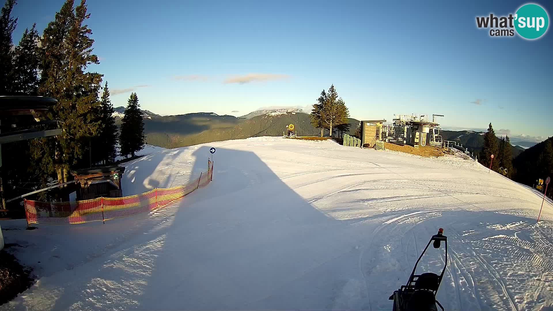 Spletna kamera Smučarski center Golte – Hotel Montis