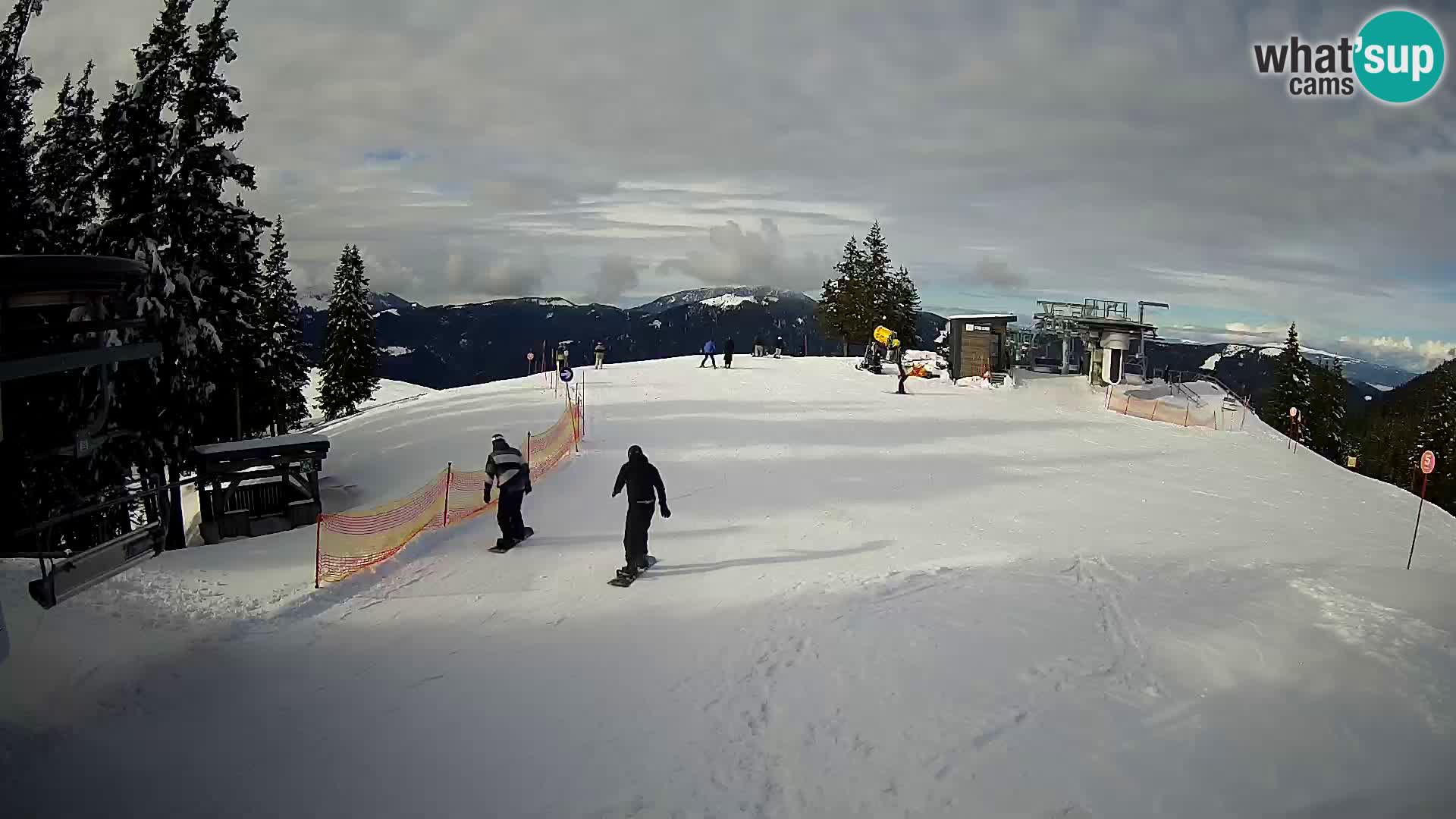 Spletna kamera Smučarski center Golte – Hotel Montis