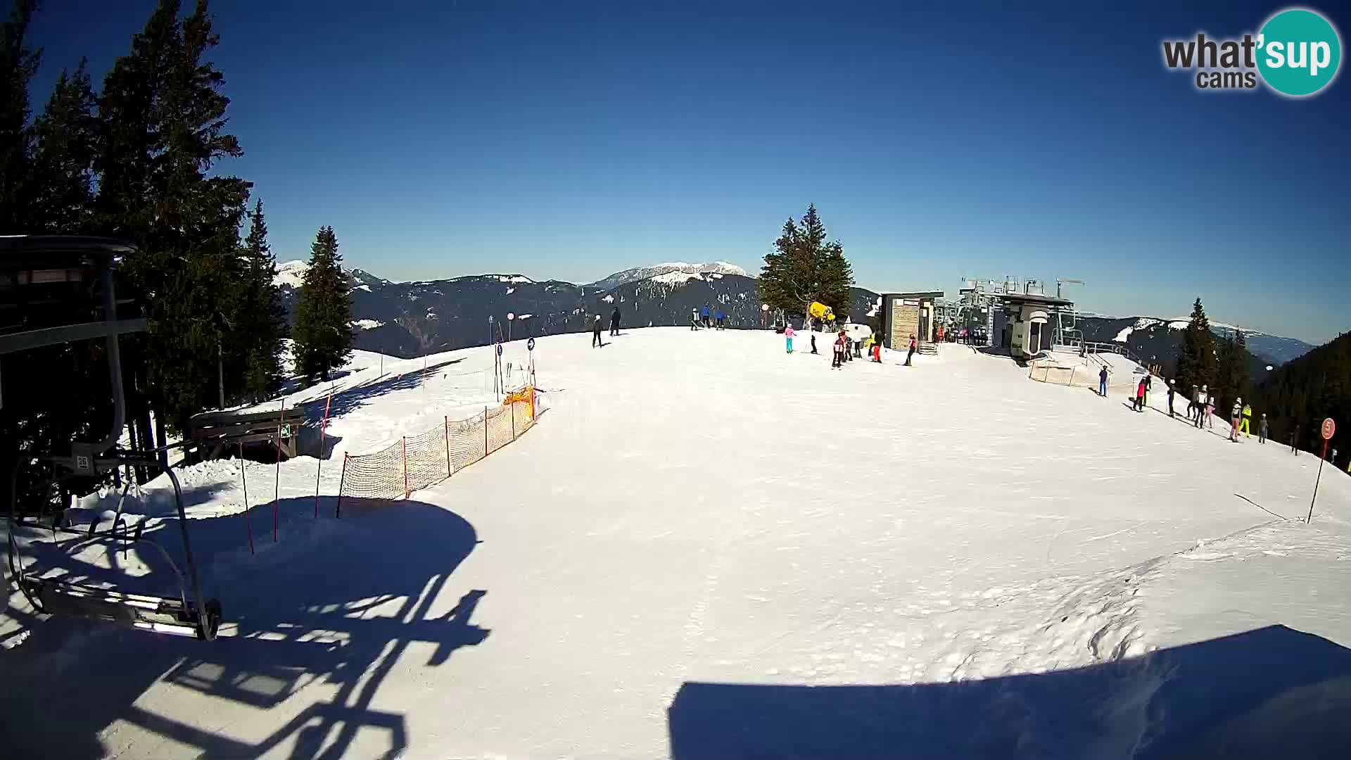 Spletna kamera Smučarski center Golte – Hotel Montis
