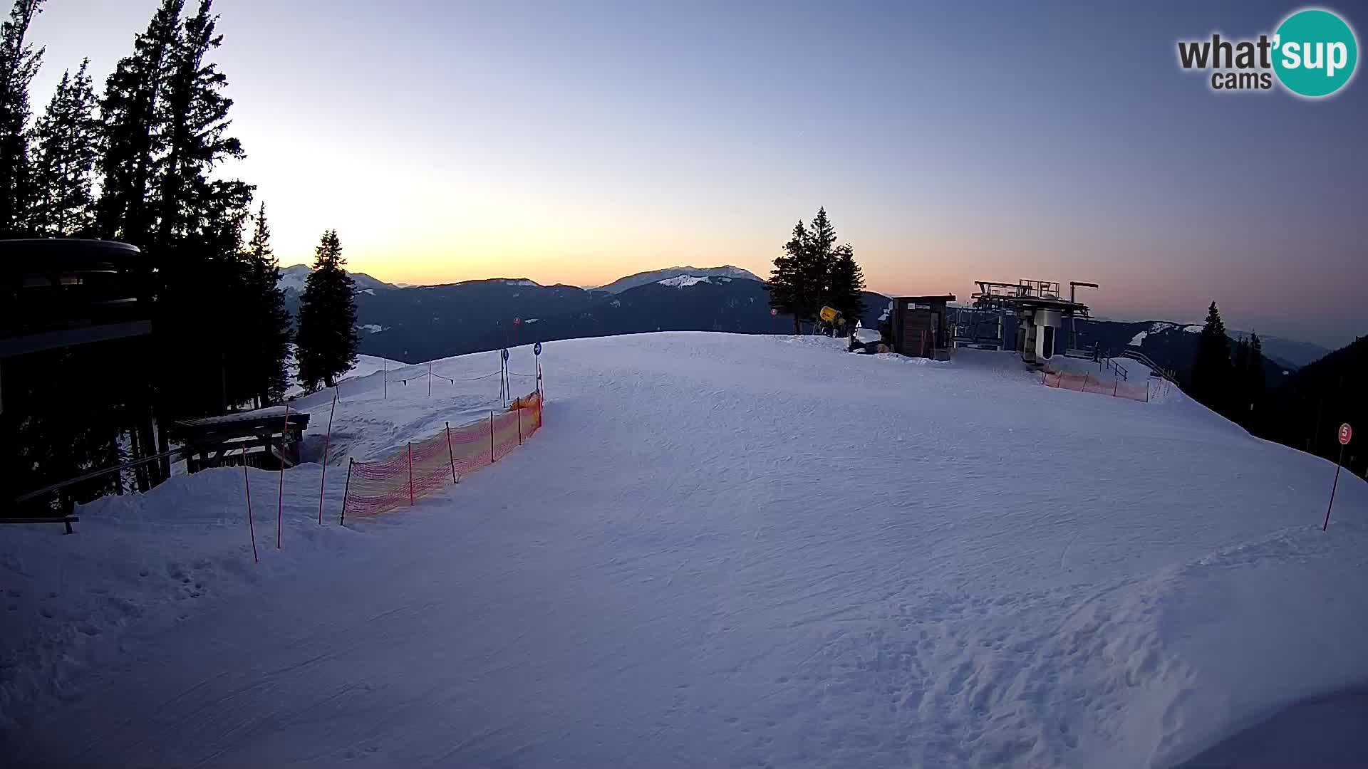 Spletna kamera Smučarski center Golte – Hotel Montis