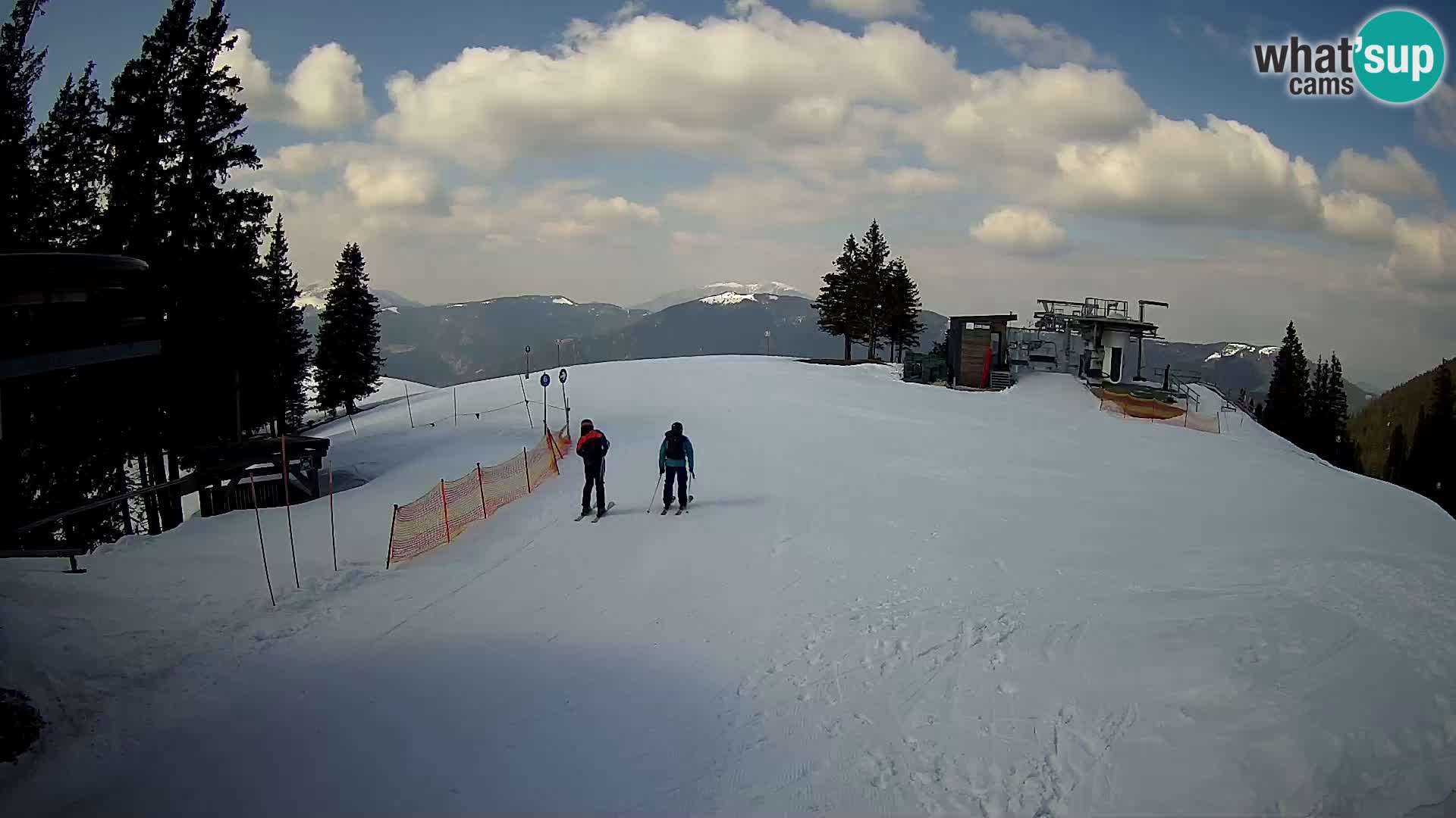Spletna kamera Smučarski center Golte – Hotel Montis