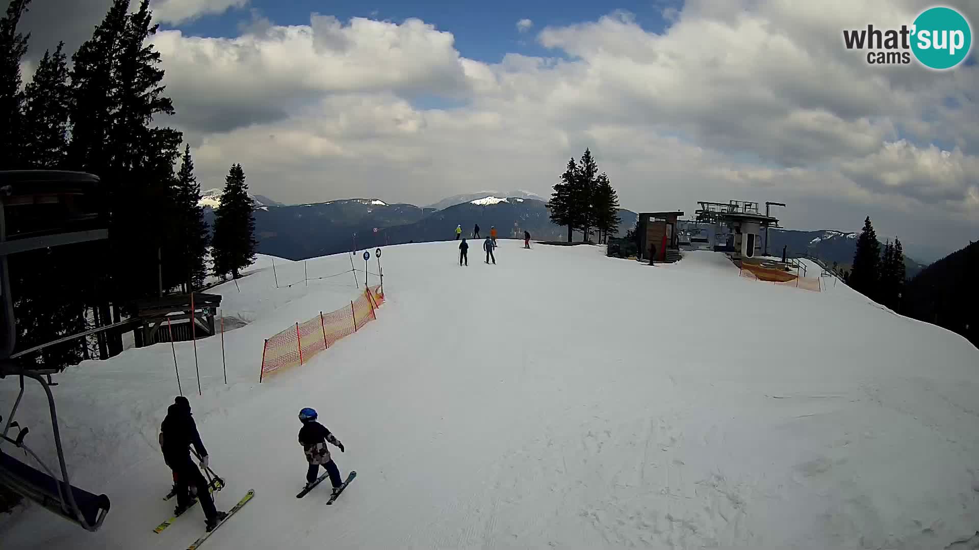 Spletna kamera Smučarski center Golte – Hotel Montis