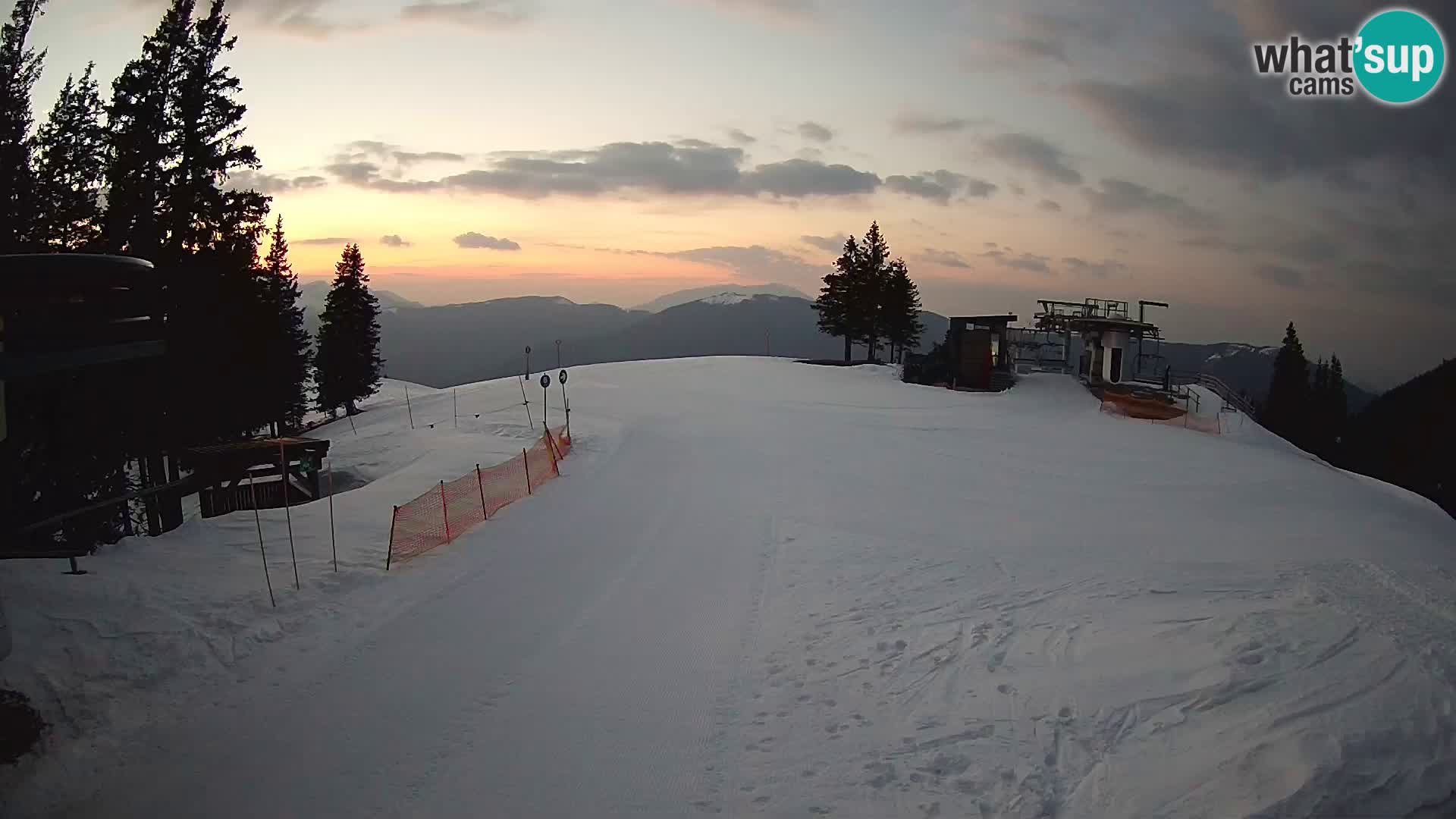 Spletna kamera Smučarski center Golte – Hotel Montis