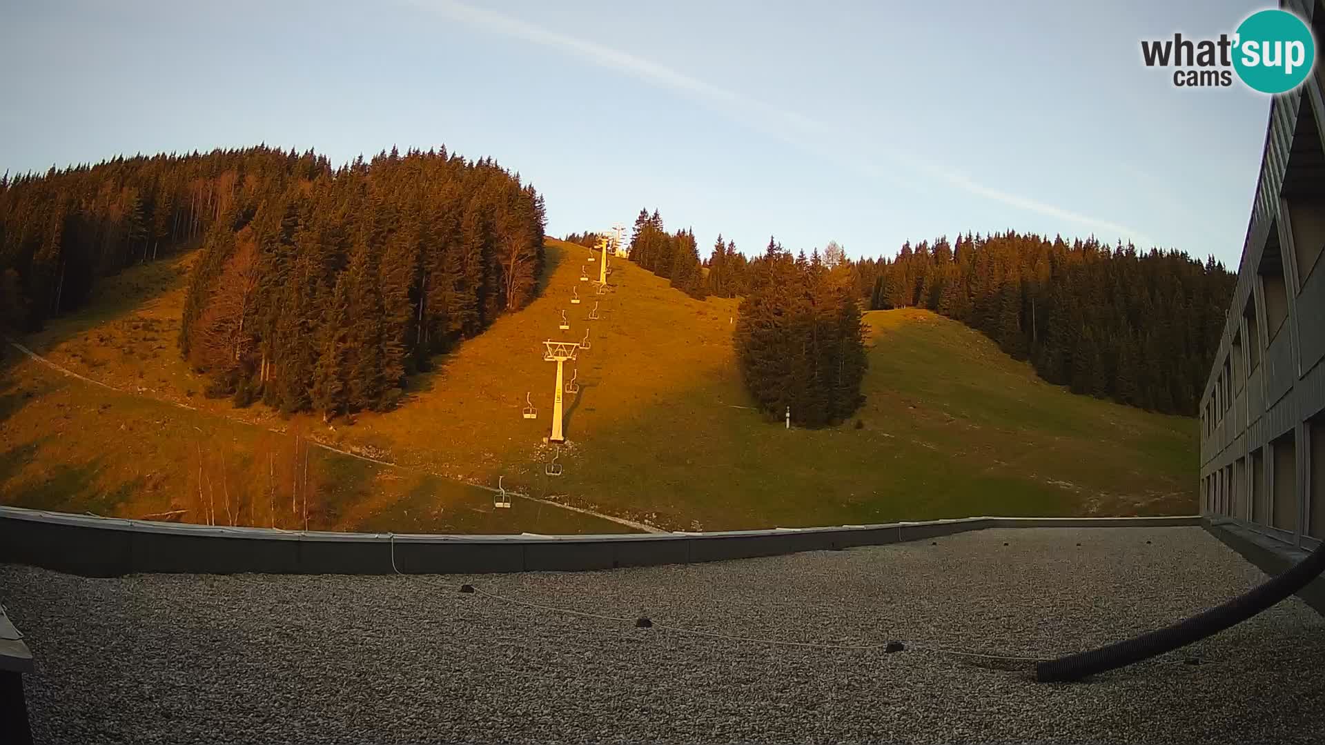 GOLTE skijalište web kamera – pogled na Medvedjak – Slovenija