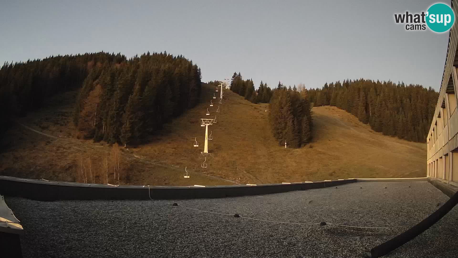 Cámara web en vivo de la estación de esquí GOLTE – vista a Medvedjak – Eslovenia