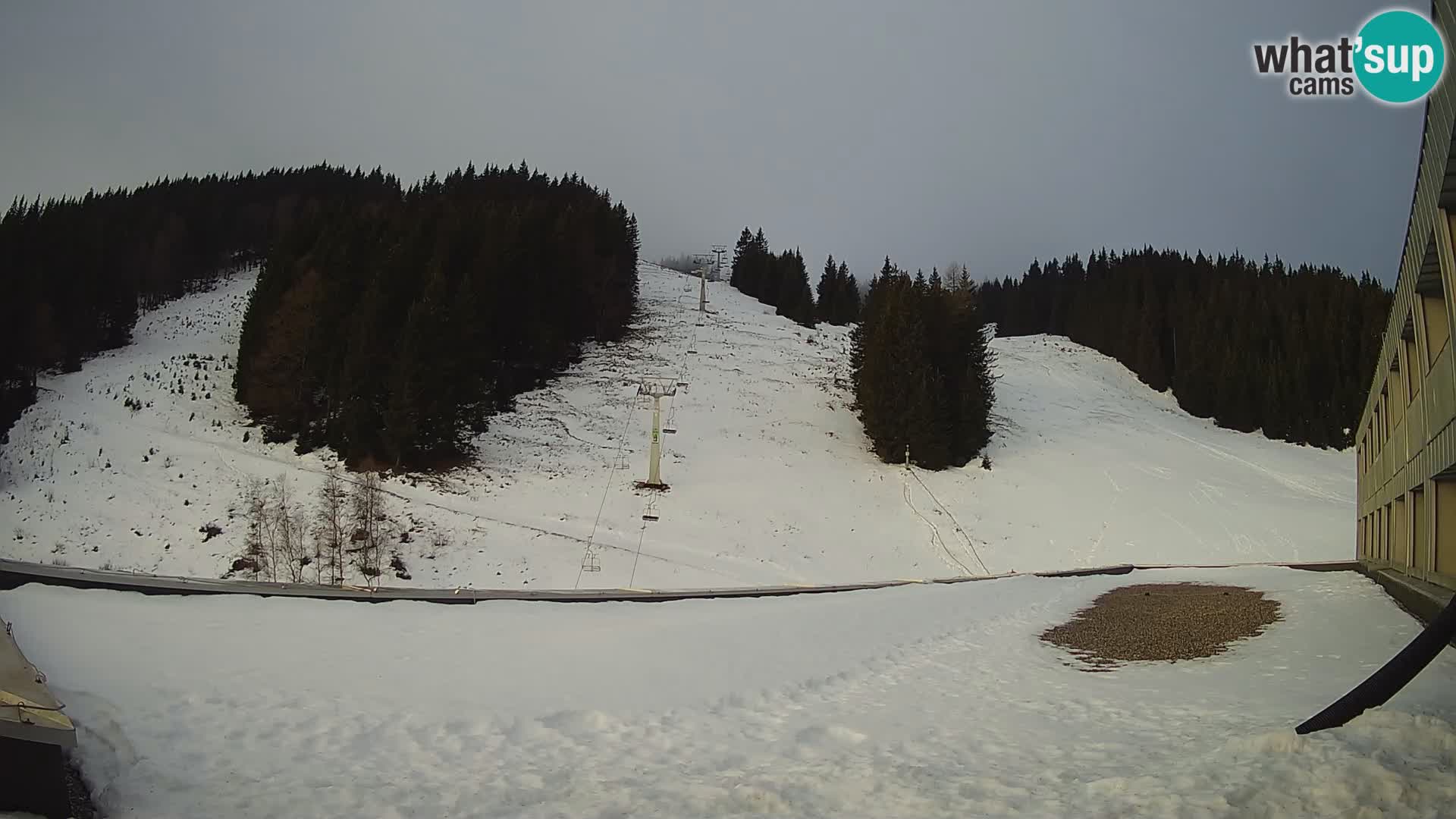 Cámara web en vivo de la estación de esquí GOLTE – vista a Medvedjak – Eslovenia