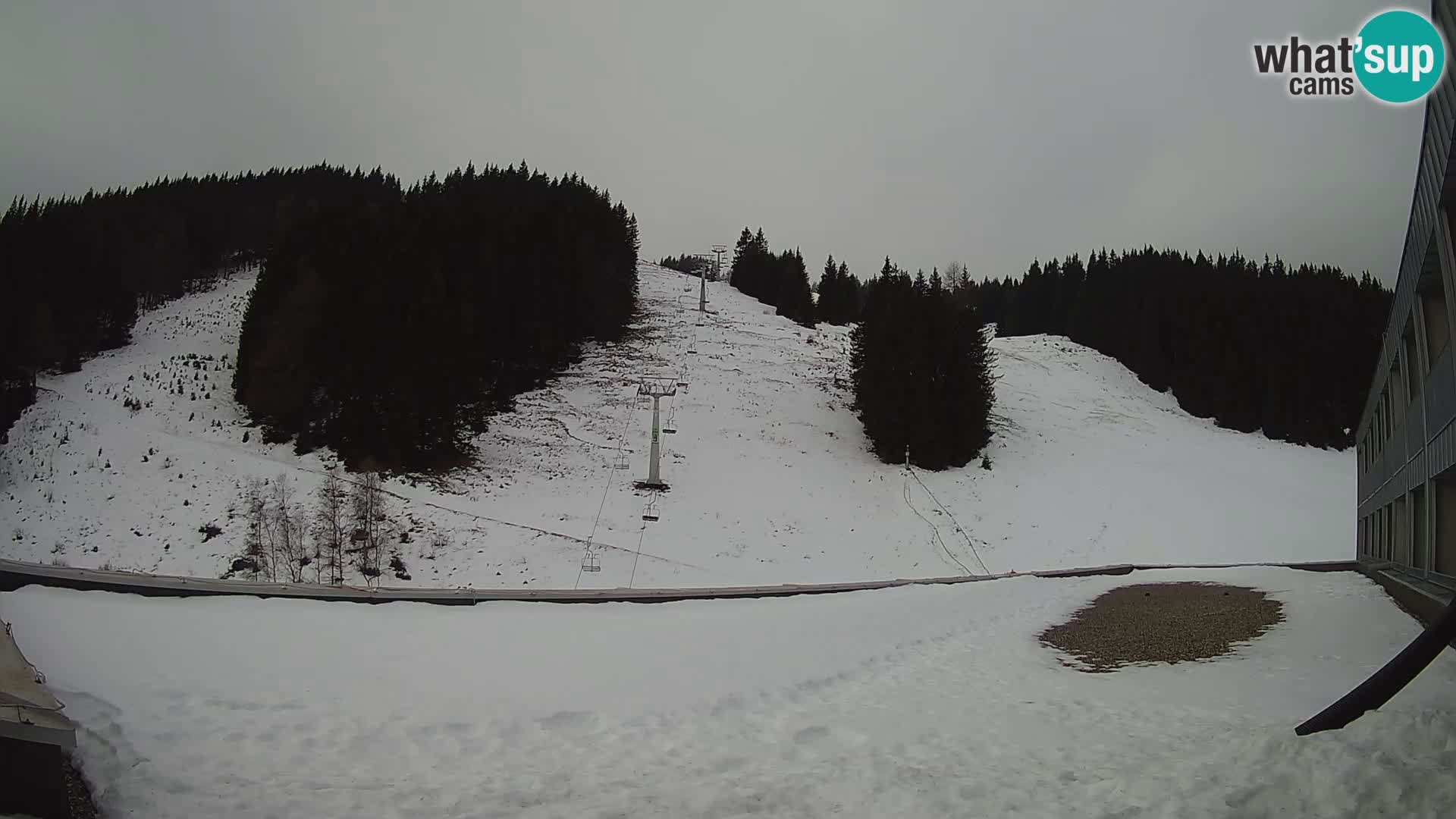 Cámara web en vivo de la estación de esquí GOLTE – vista a Medvedjak – Eslovenia