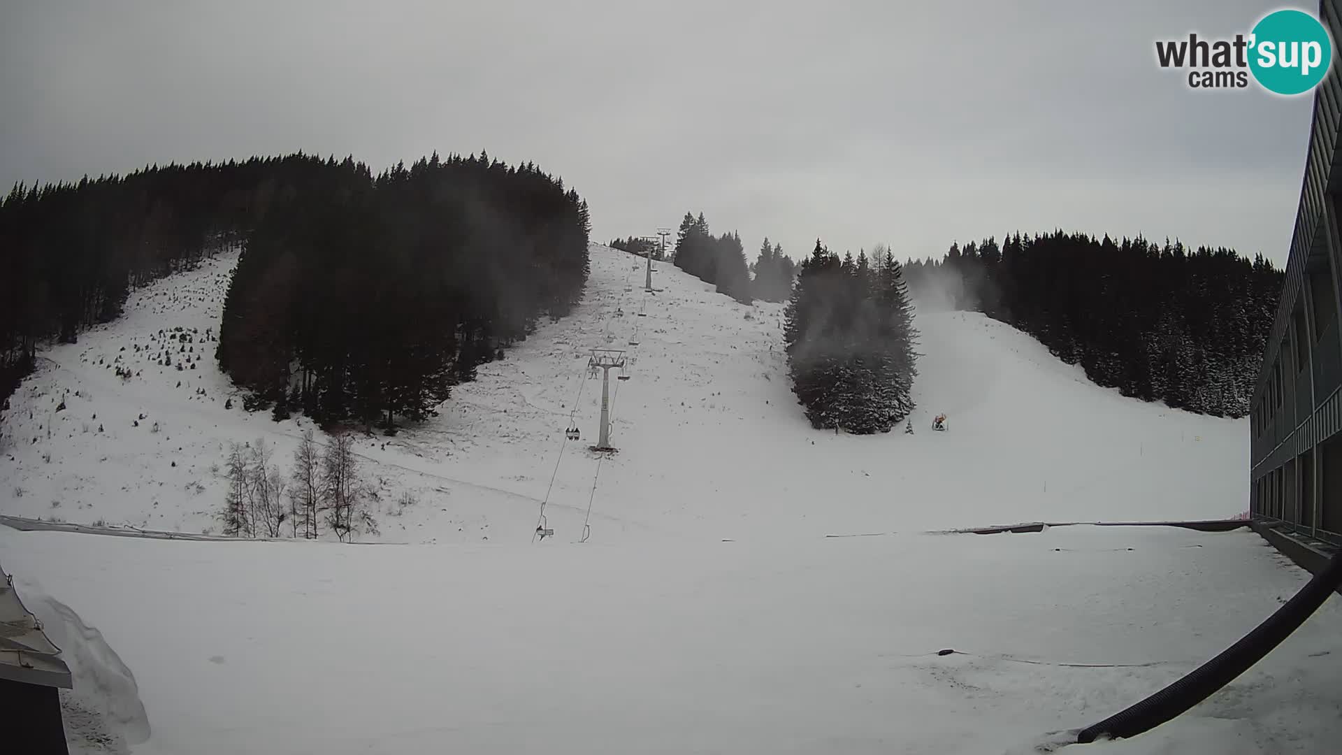 Cámara web en vivo de la estación de esquí GOLTE – vista a Medvedjak – Eslovenia