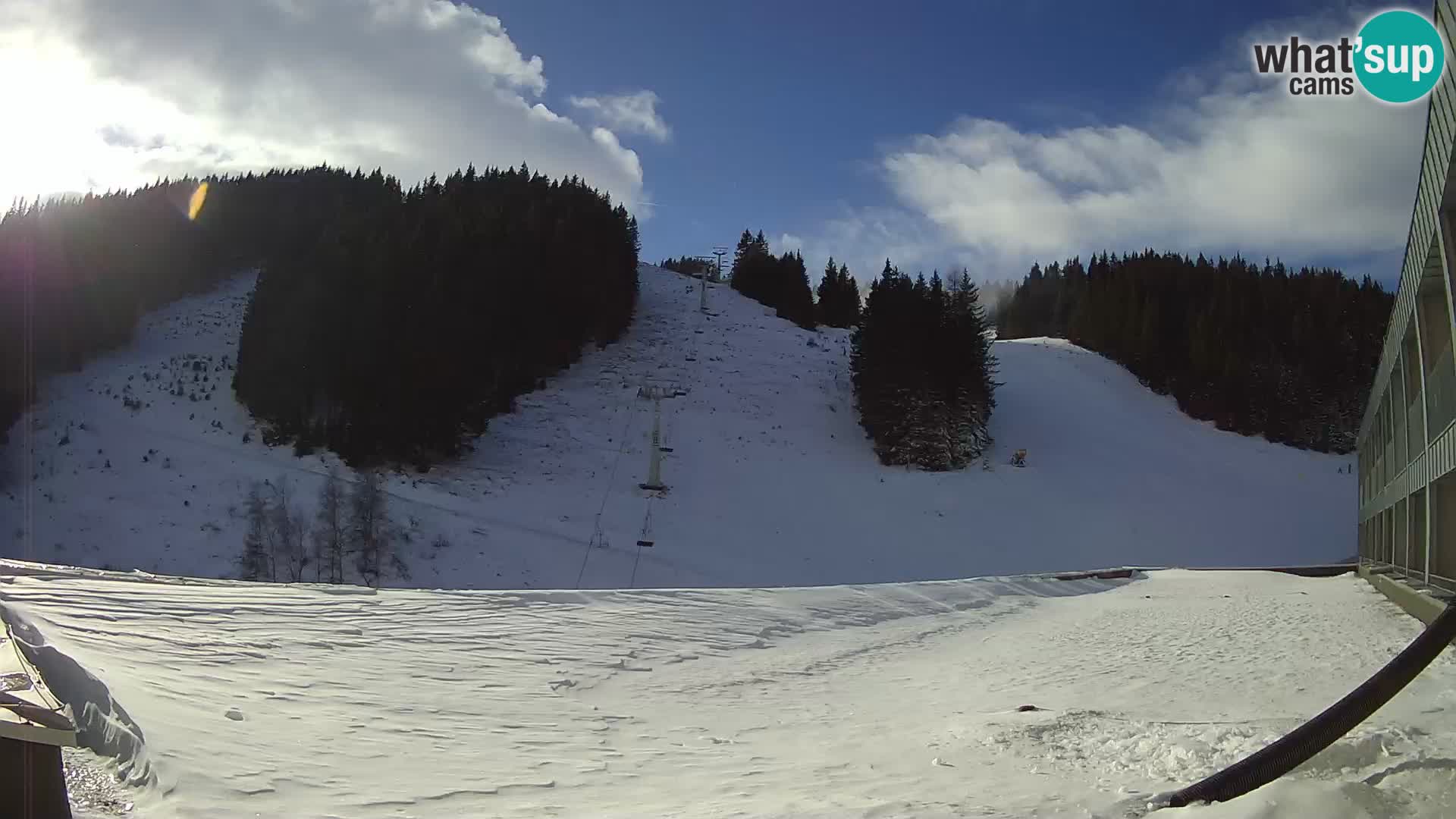 Cámara web en vivo de la estación de esquí GOLTE – vista a Medvedjak – Eslovenia