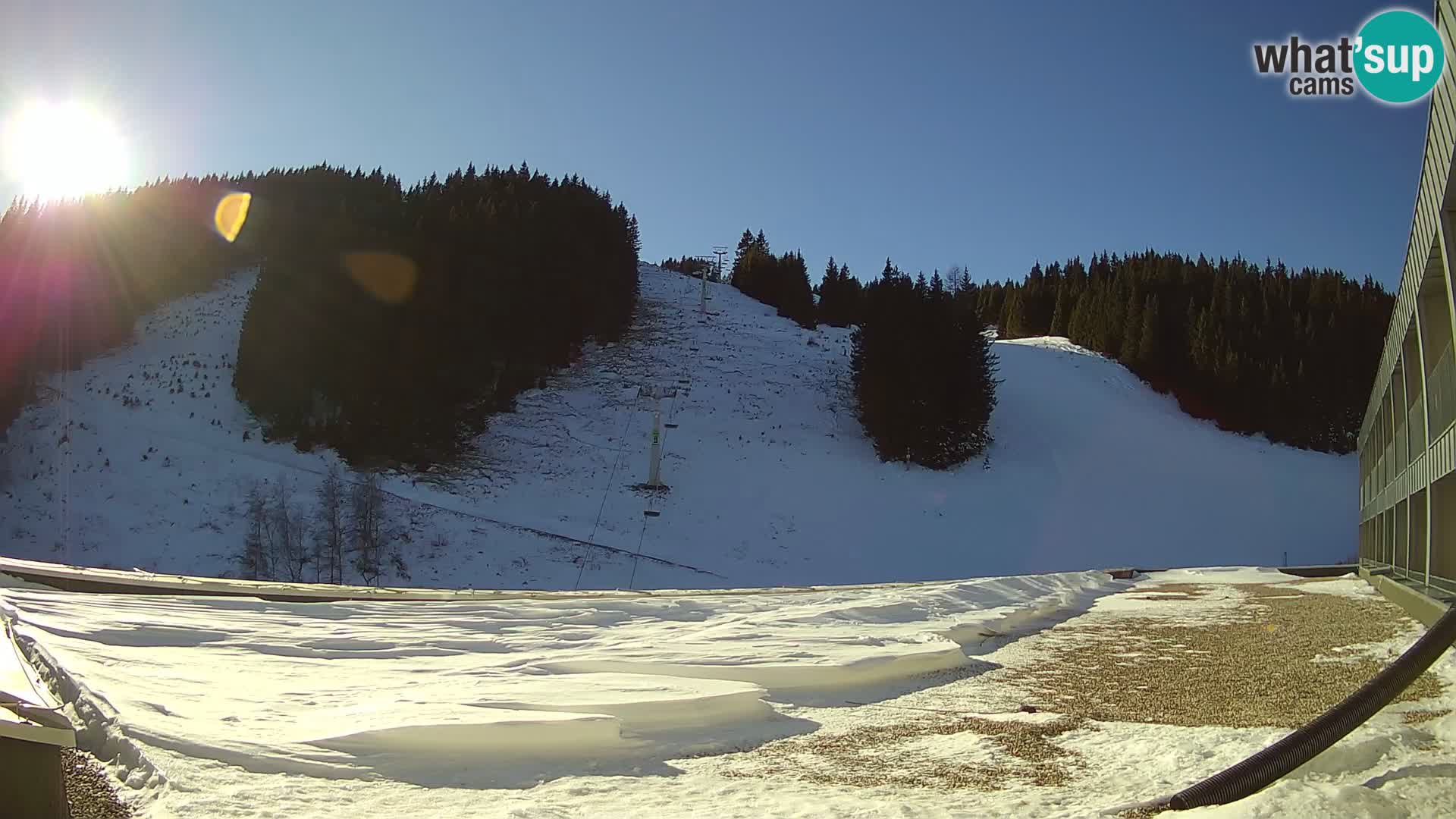 Cámara web en vivo de la estación de esquí GOLTE – vista a Medvedjak – Eslovenia