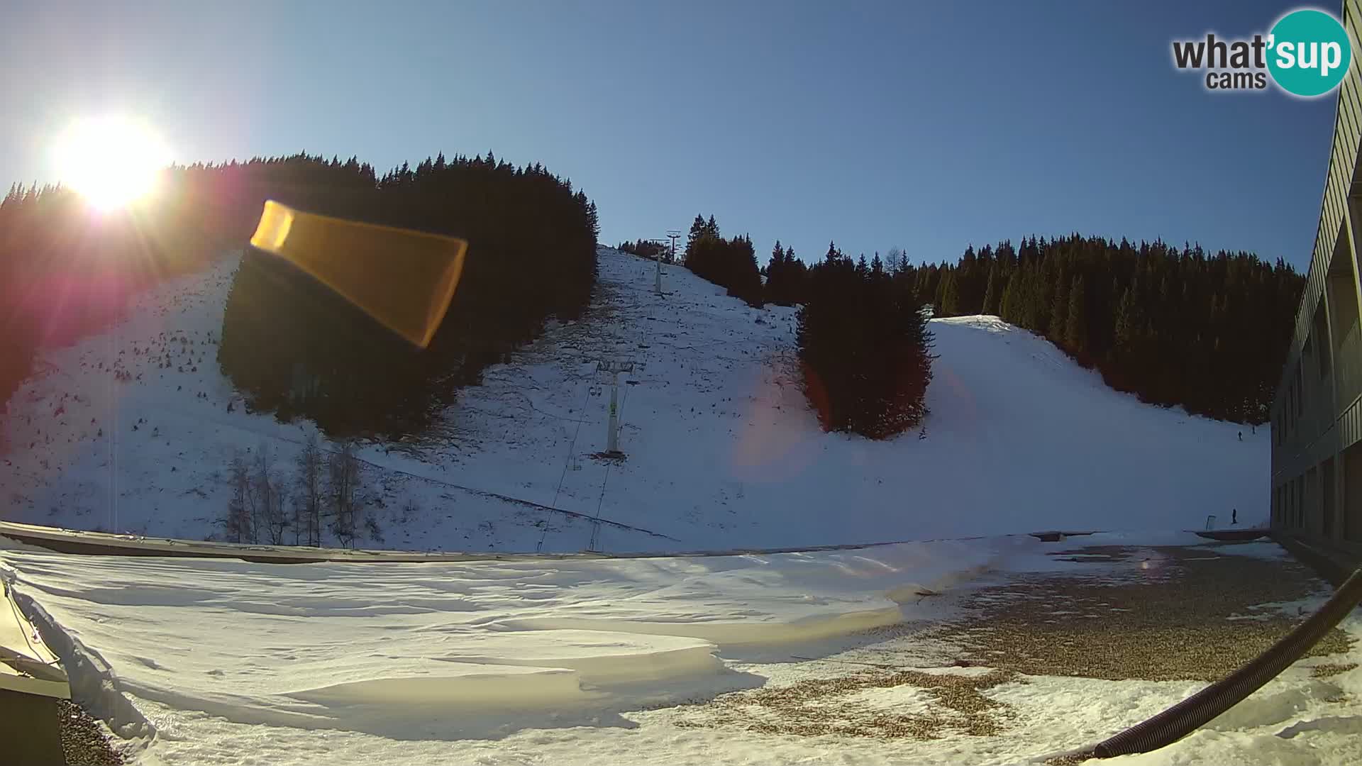 Cámara web en vivo de la estación de esquí GOLTE – vista a Medvedjak – Eslovenia