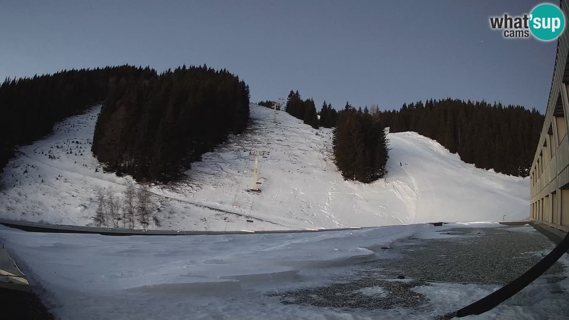 Cámara web en vivo de la estación de esquí GOLTE – vista a Medvedjak – Eslovenia