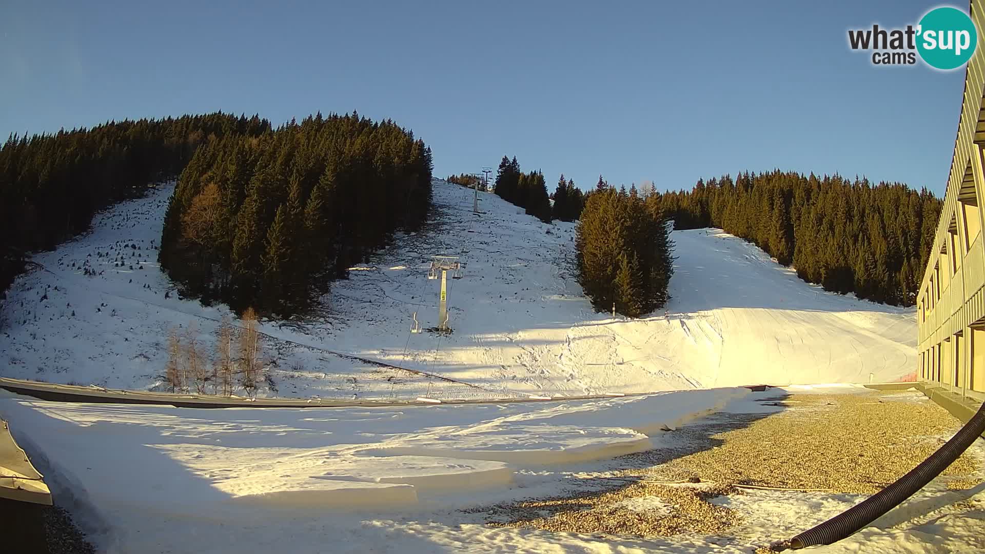 Webcam en direct de la station de ski de GOLTE – vue sur Medvedjak – Slovénie