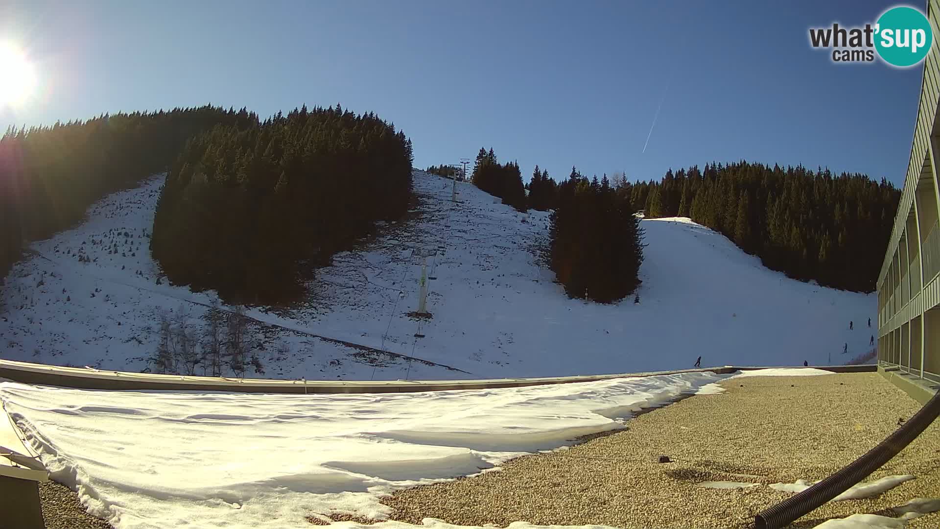 Spletna kamera smučišča GOLTE v živo – pogled na Medvedjak