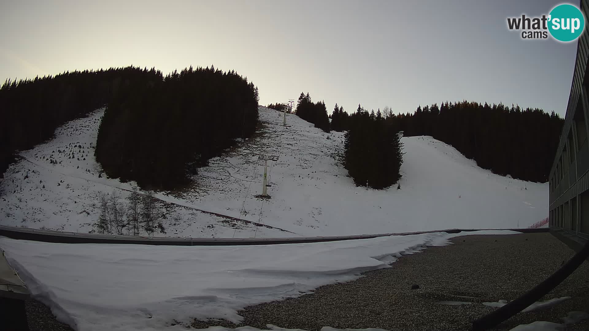 Cámara web en vivo de la estación de esquí GOLTE – vista a Medvedjak – Eslovenia