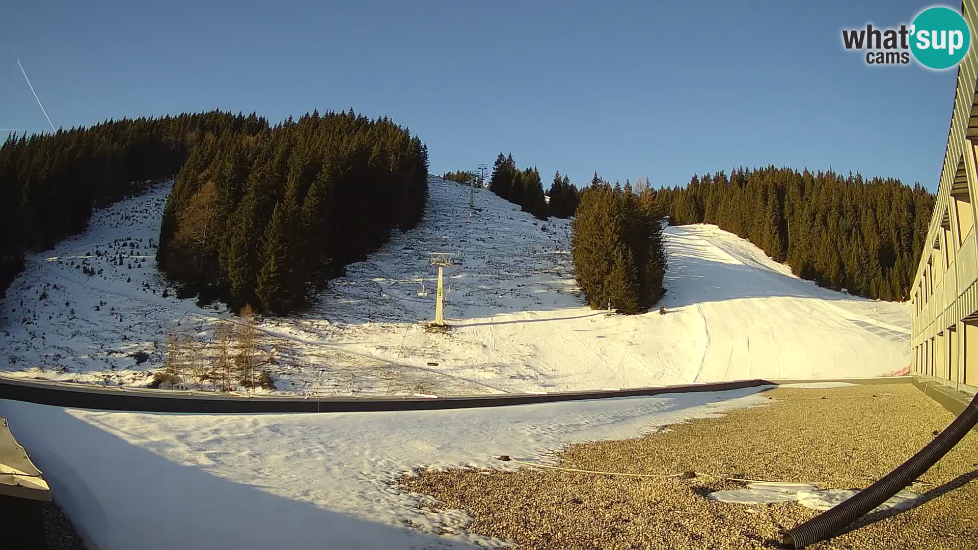 GOLTE skijalište web kamera – pogled na Medvedjak – Slovenija