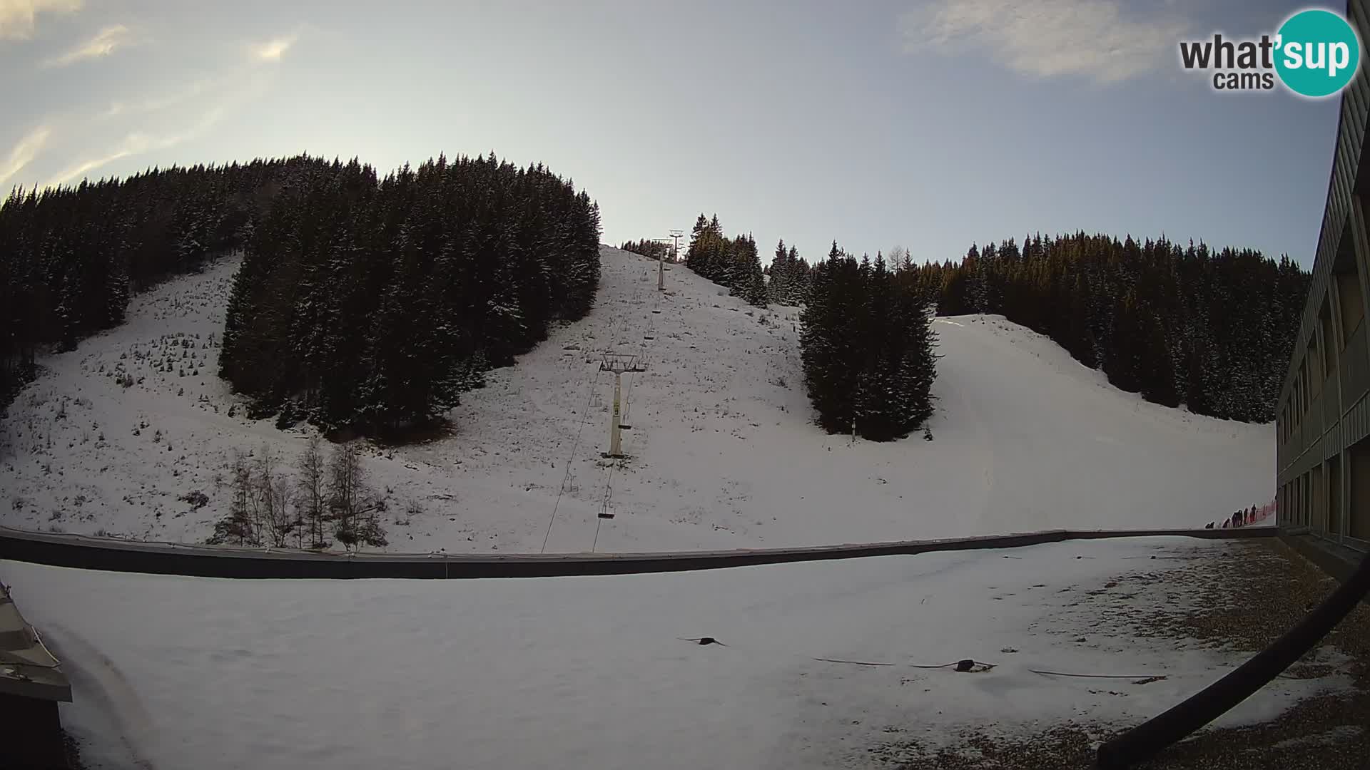 Cámara web en vivo de la estación de esquí GOLTE – vista a Medvedjak – Eslovenia