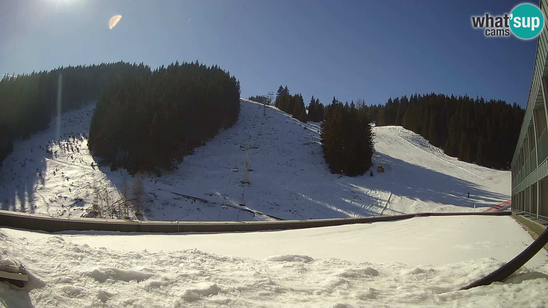 Cámara web en vivo de la estación de esquí GOLTE – vista a Medvedjak – Eslovenia