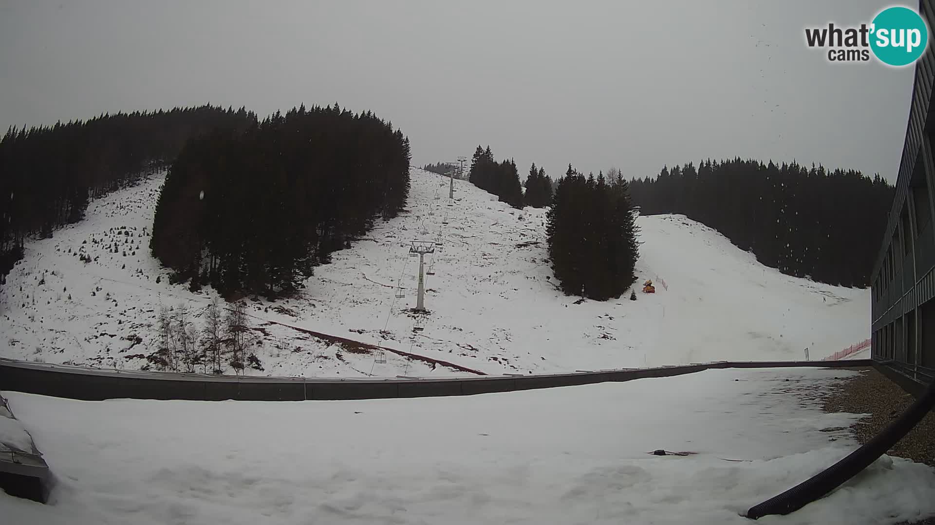 Cámara web en vivo de la estación de esquí GOLTE – vista a Medvedjak – Eslovenia