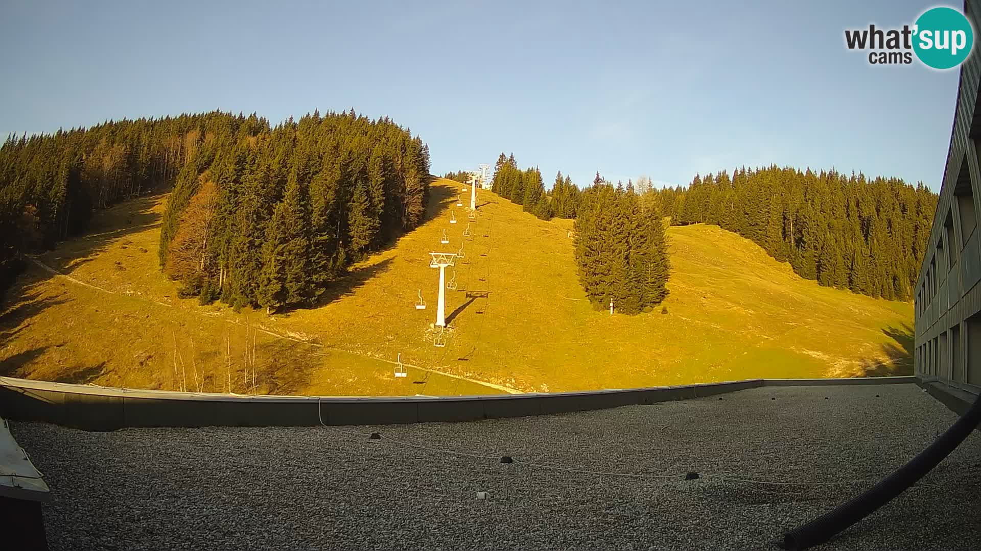 GOLTE skijalište web kamera – pogled na Medvedjak – Slovenija