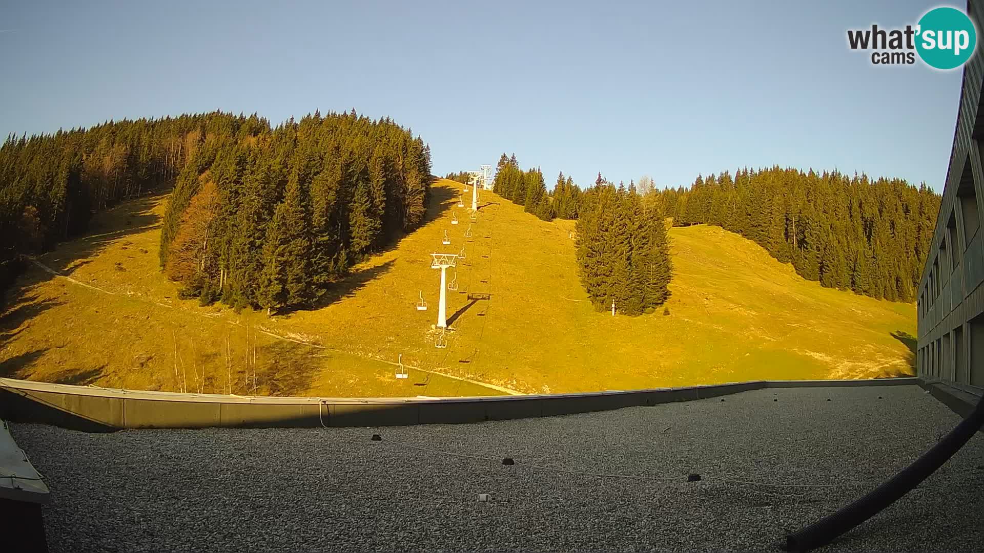 Webcam en direct de la station de ski de GOLTE – vue sur Medvedjak – Slovénie