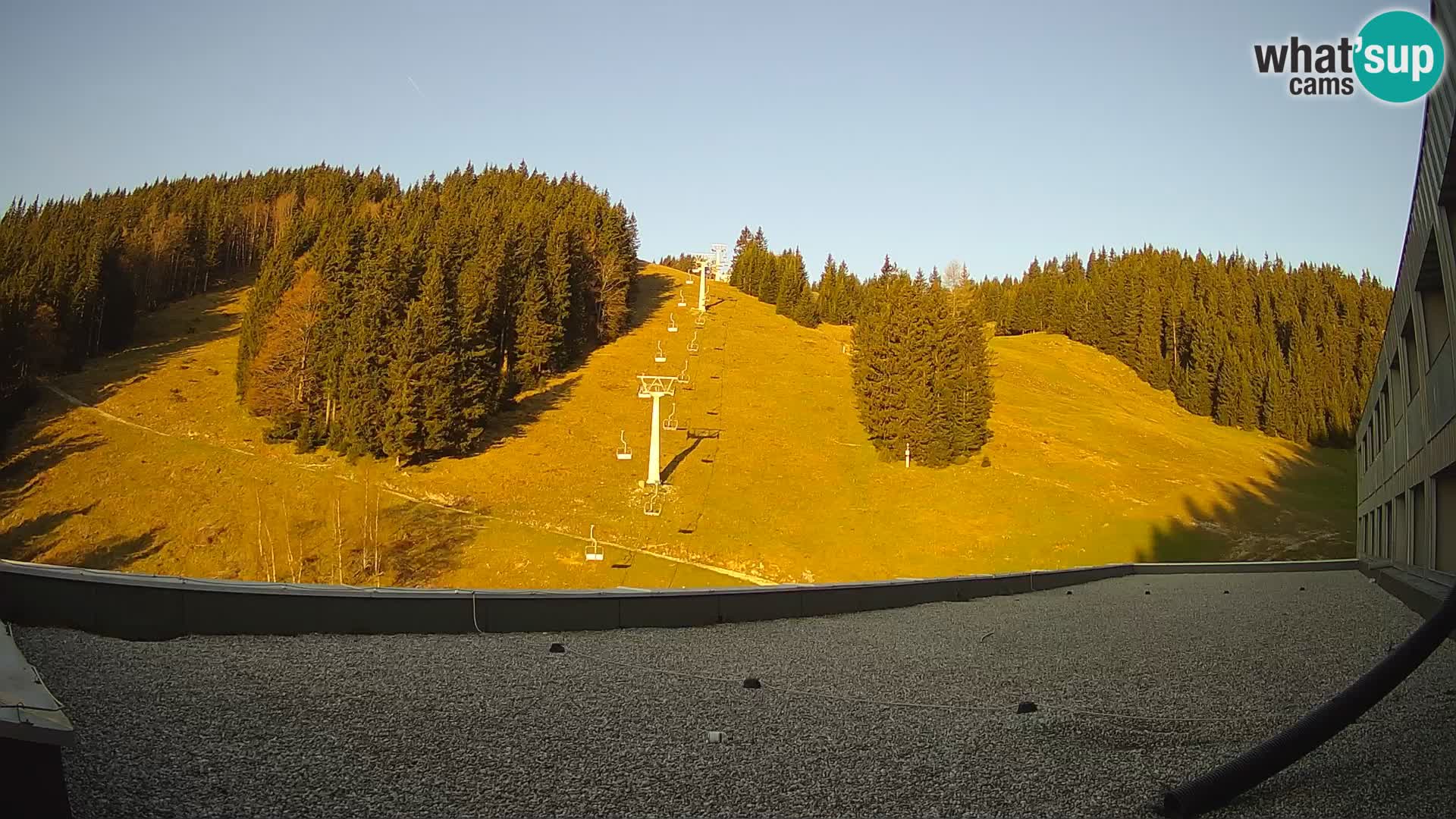 GOLTE skijalište web kamera – pogled na Medvedjak – Slovenija