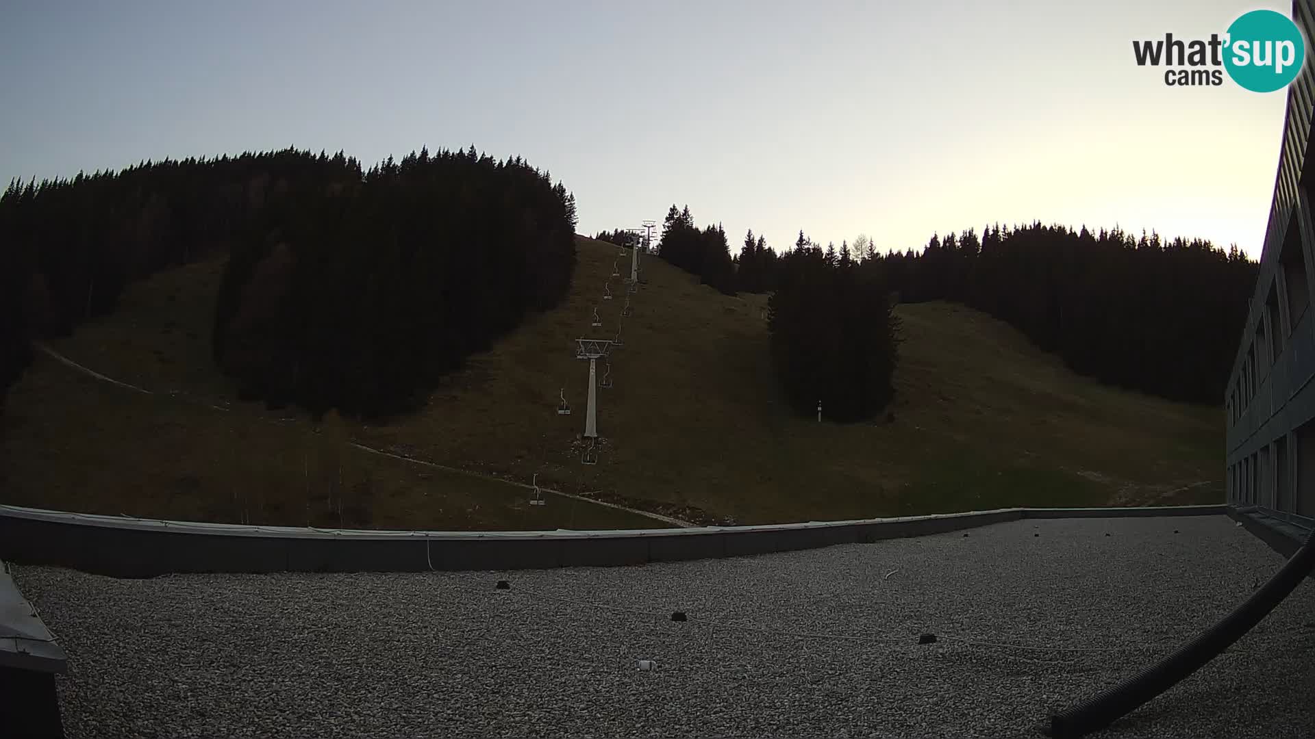 Spletna kamera smučišča GOLTE v živo – pogled na Medvedjak