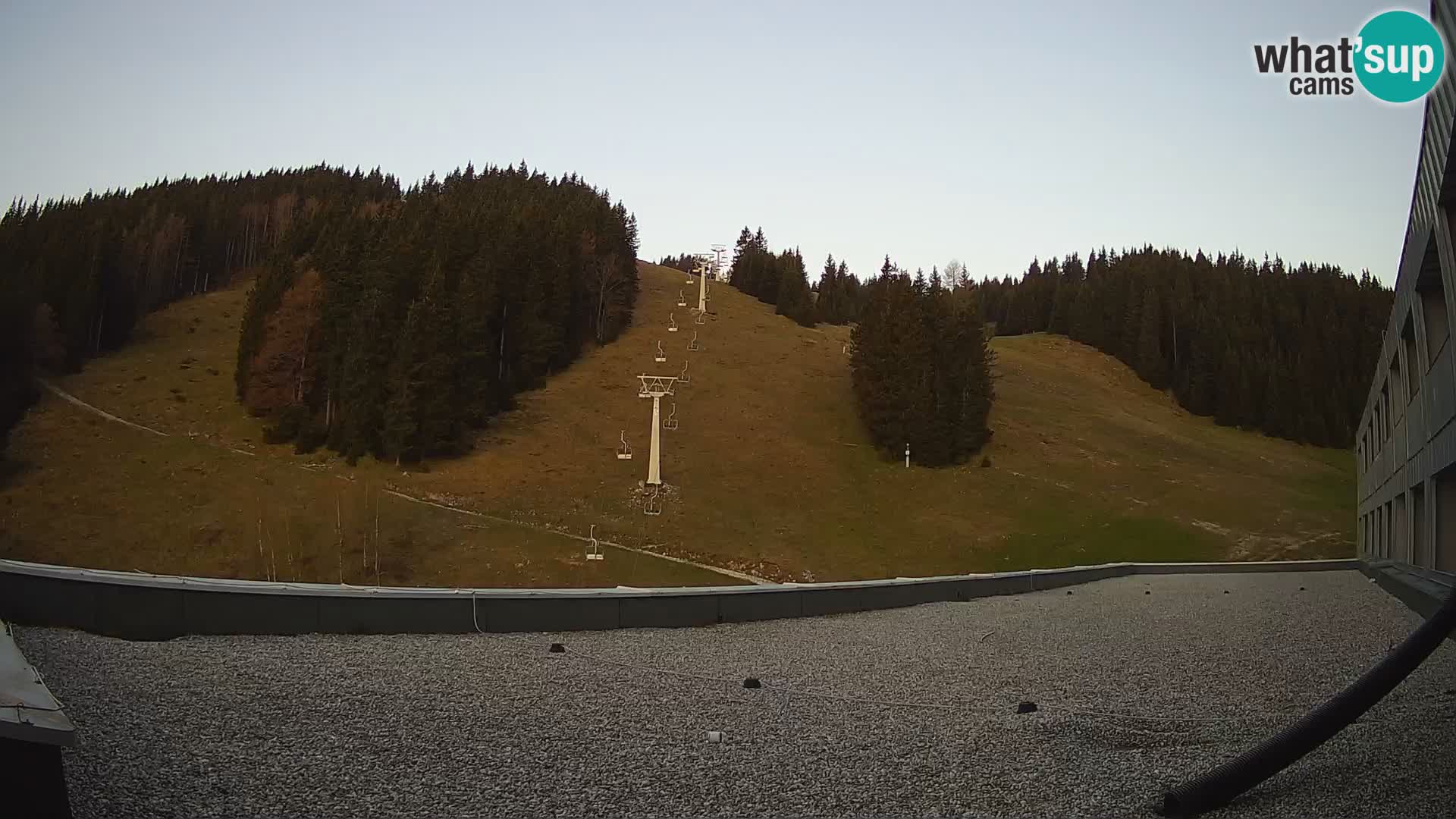 Cámara web en vivo de la estación de esquí GOLTE – vista a Medvedjak – Eslovenia