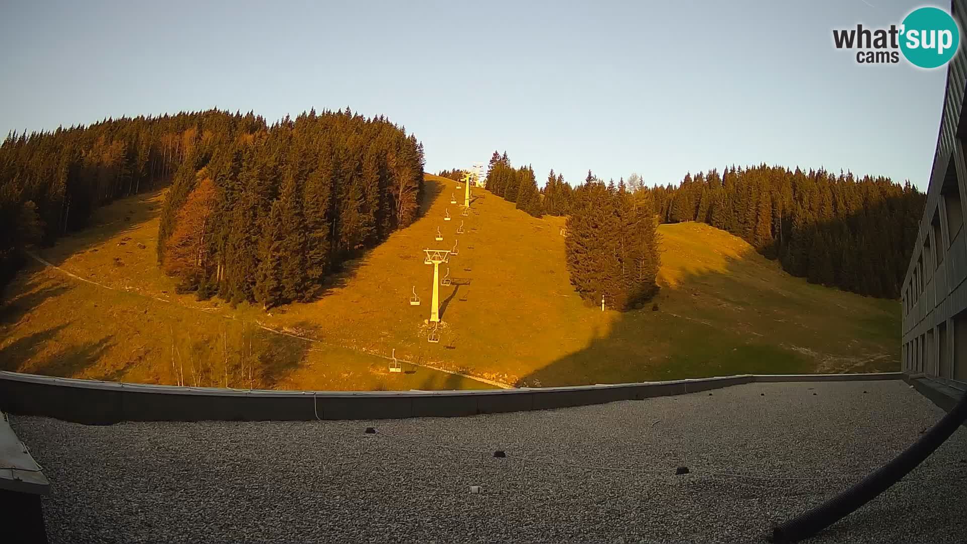 GOLTE skijalište web kamera – pogled na Medvedjak – Slovenija