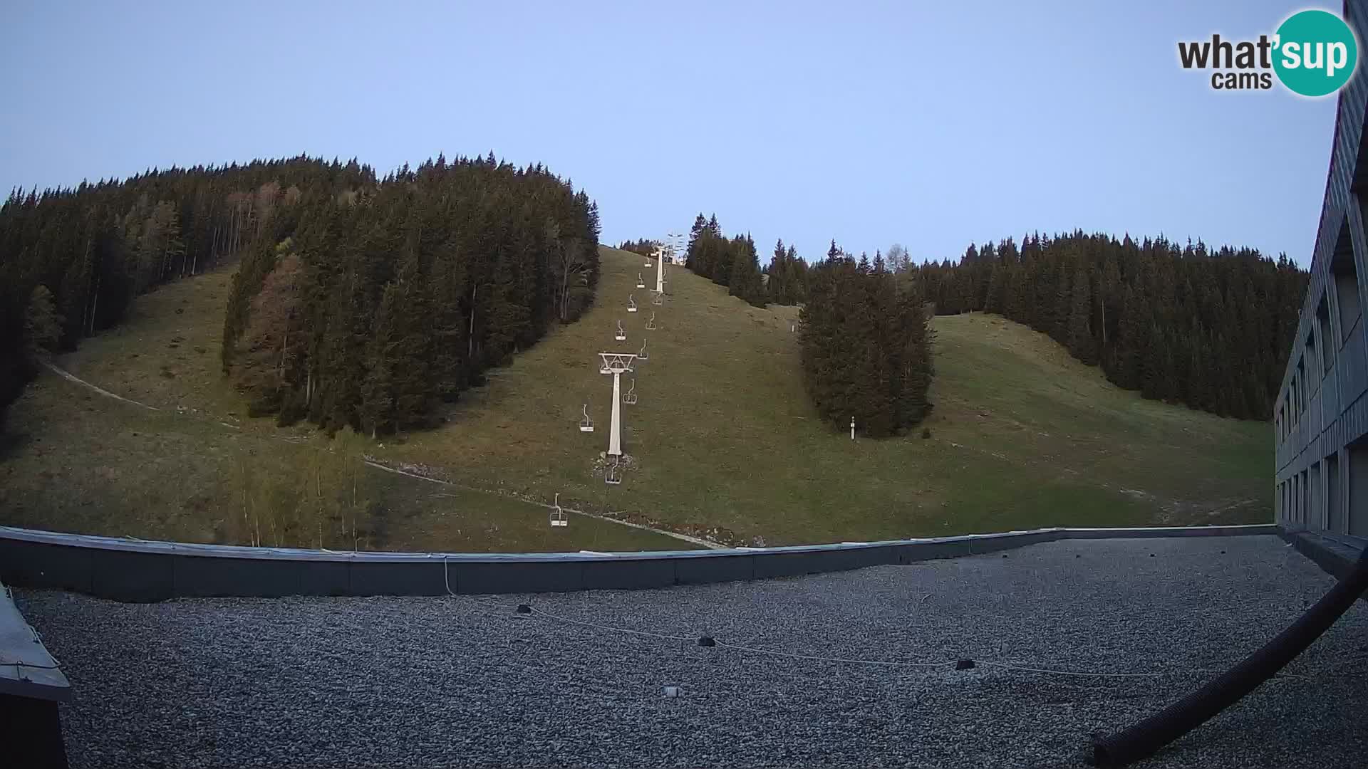 Cámara web en vivo de la estación de esquí GOLTE – vista a Medvedjak – Eslovenia