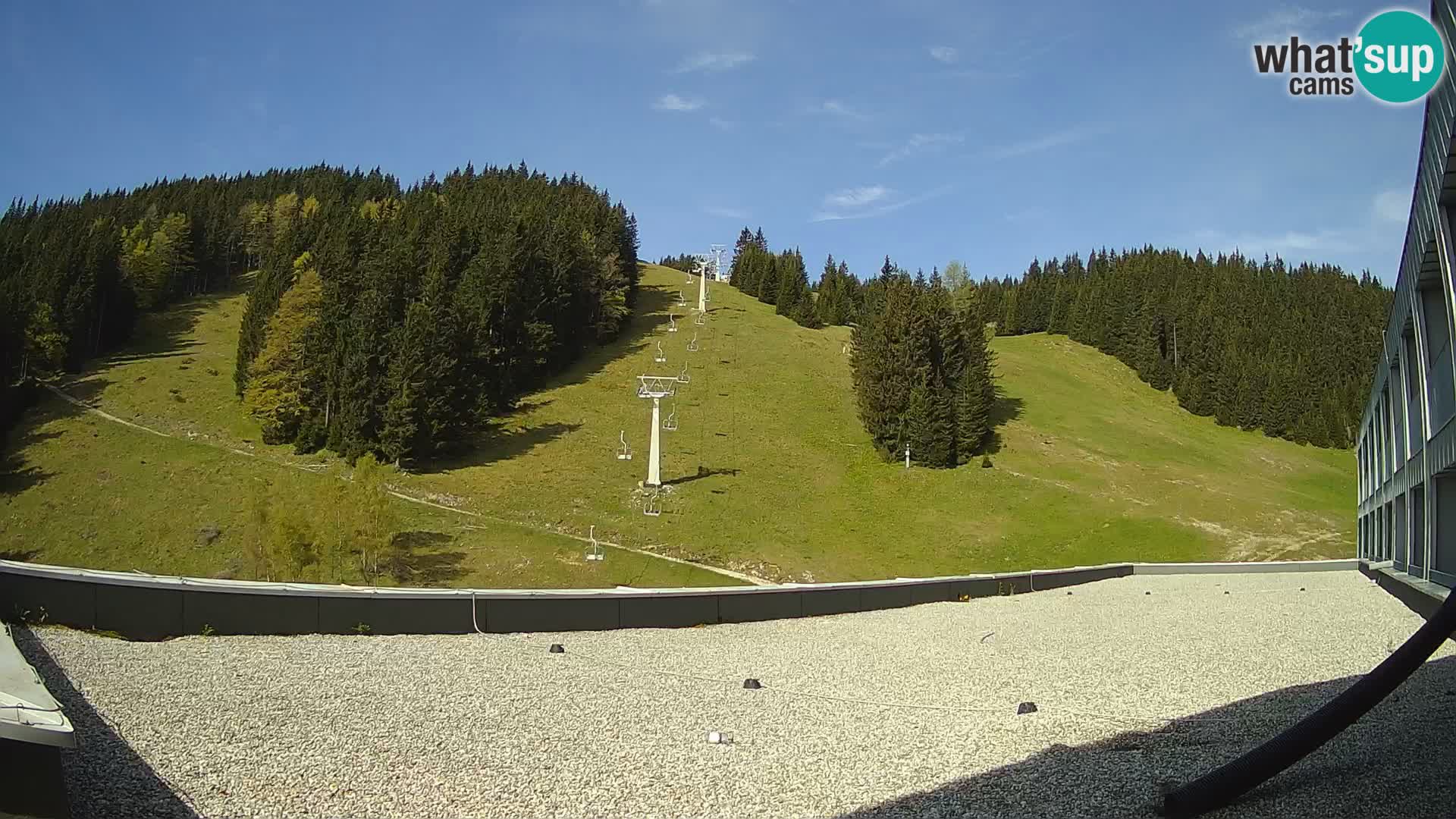 Spletna kamera smučišča GOLTE v živo – pogled na Medvedjak