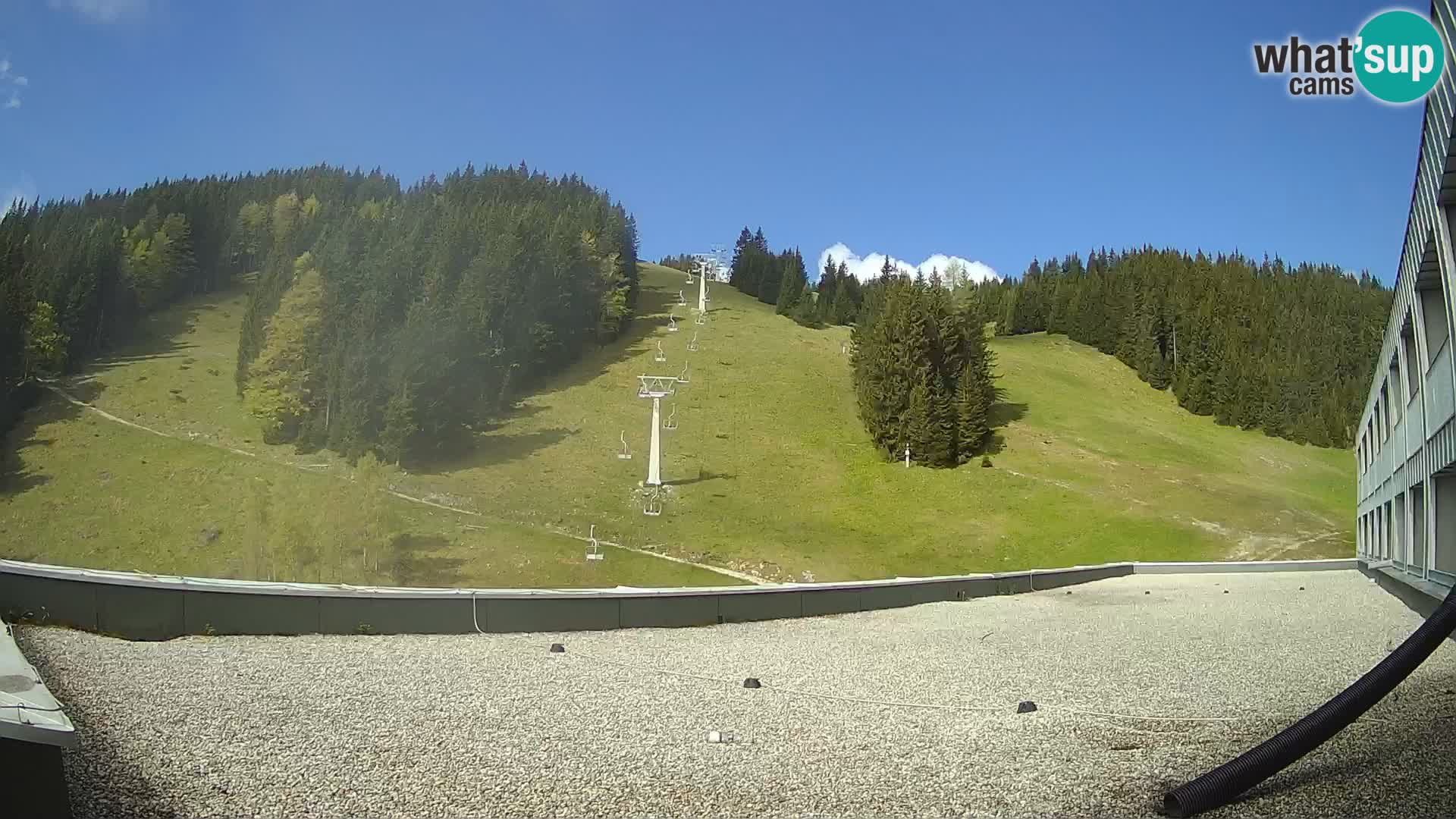 Spletna kamera smučišča GOLTE v živo – pogled na Medvedjak