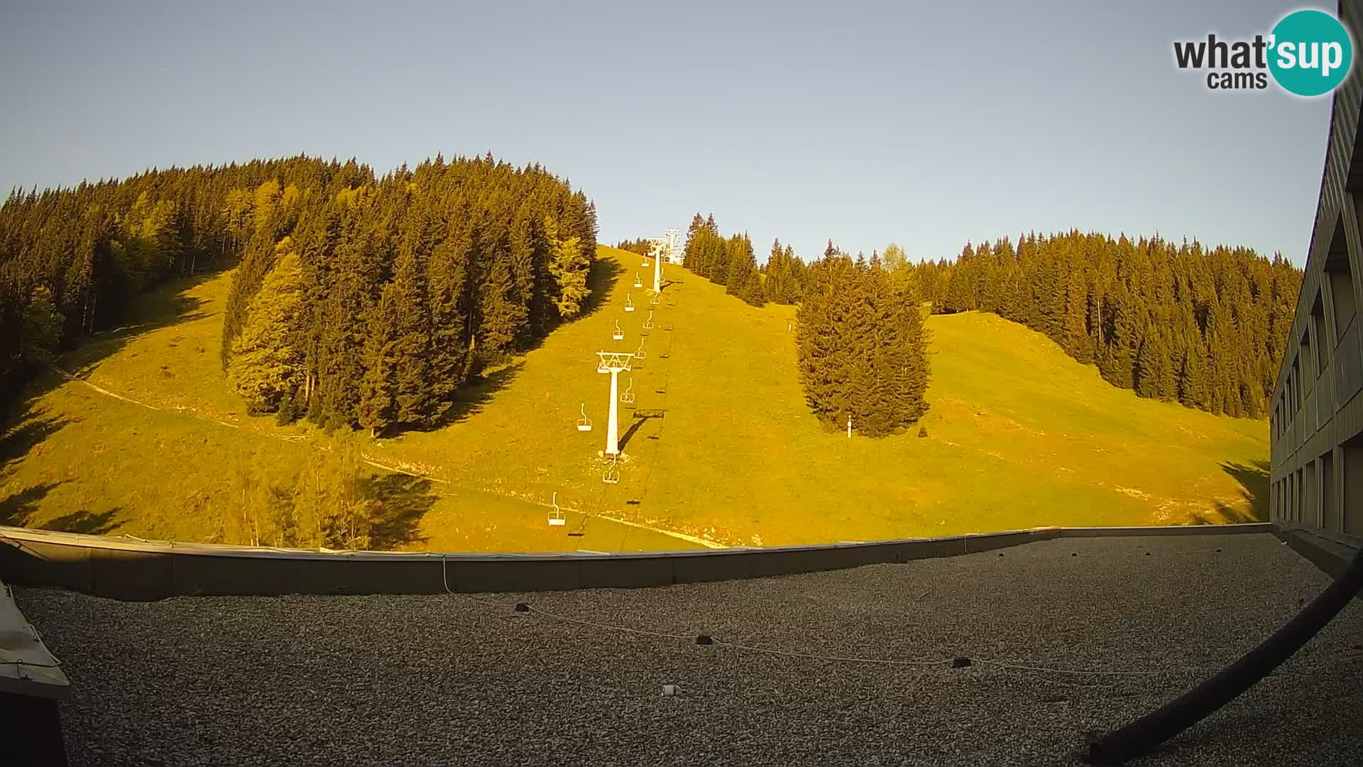 GOLTE skijalište web kamera – pogled na Medvedjak – Slovenija