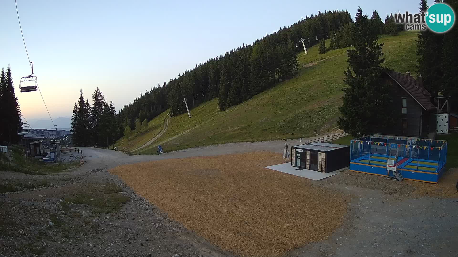 Cámara web en vivo de la estación de esquí GOLTE – vista a Medvedjak – Eslovenia